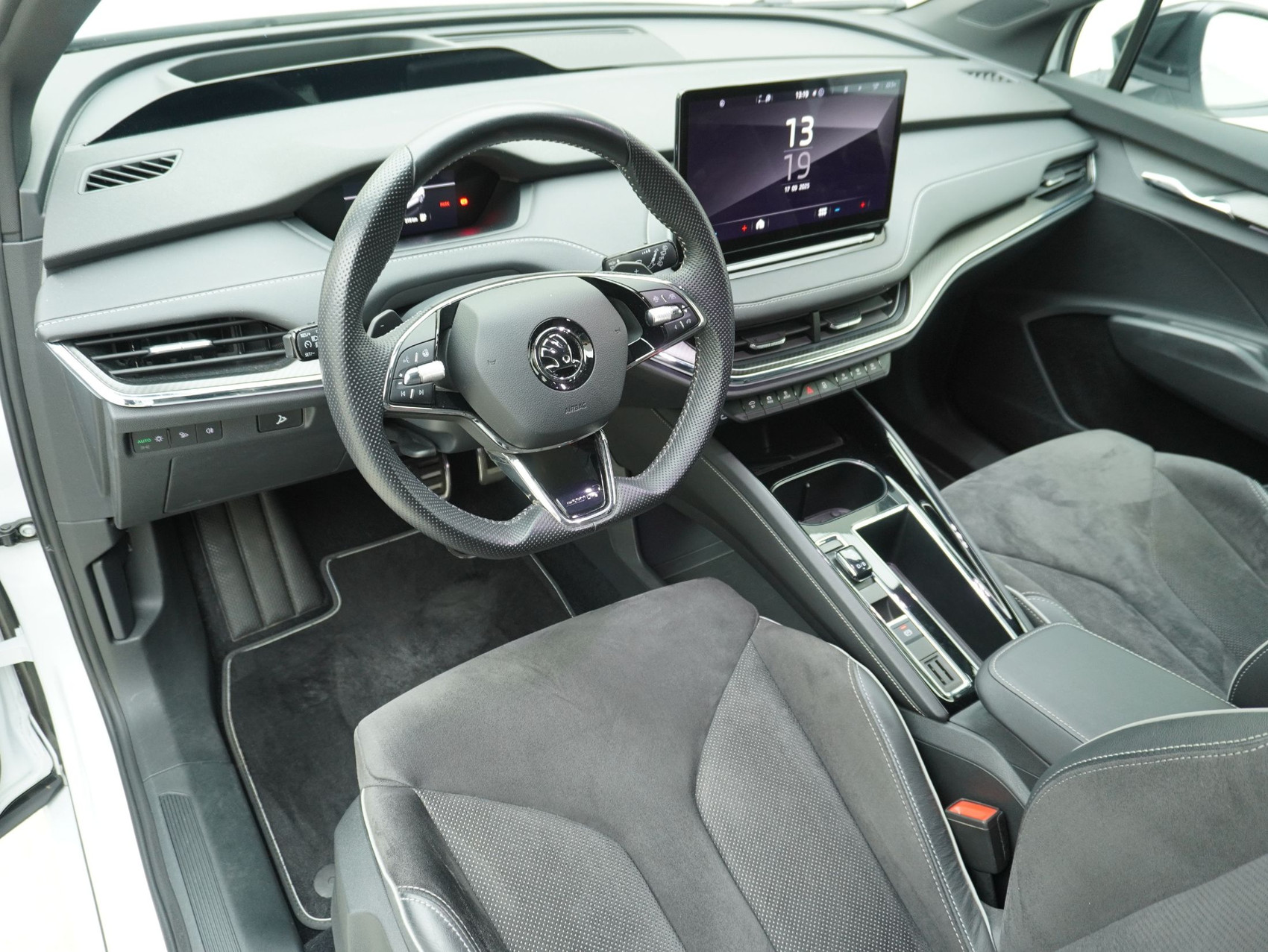 SKODA Enyaq iV 80x Sport Line