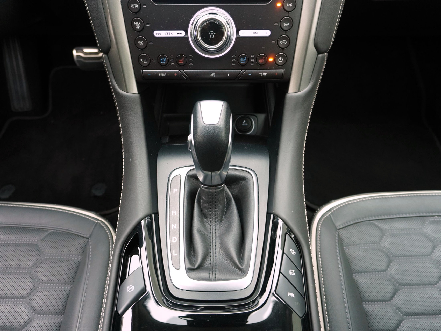 FORD Mondeo Station Wagon 2.0 HEV Vignale