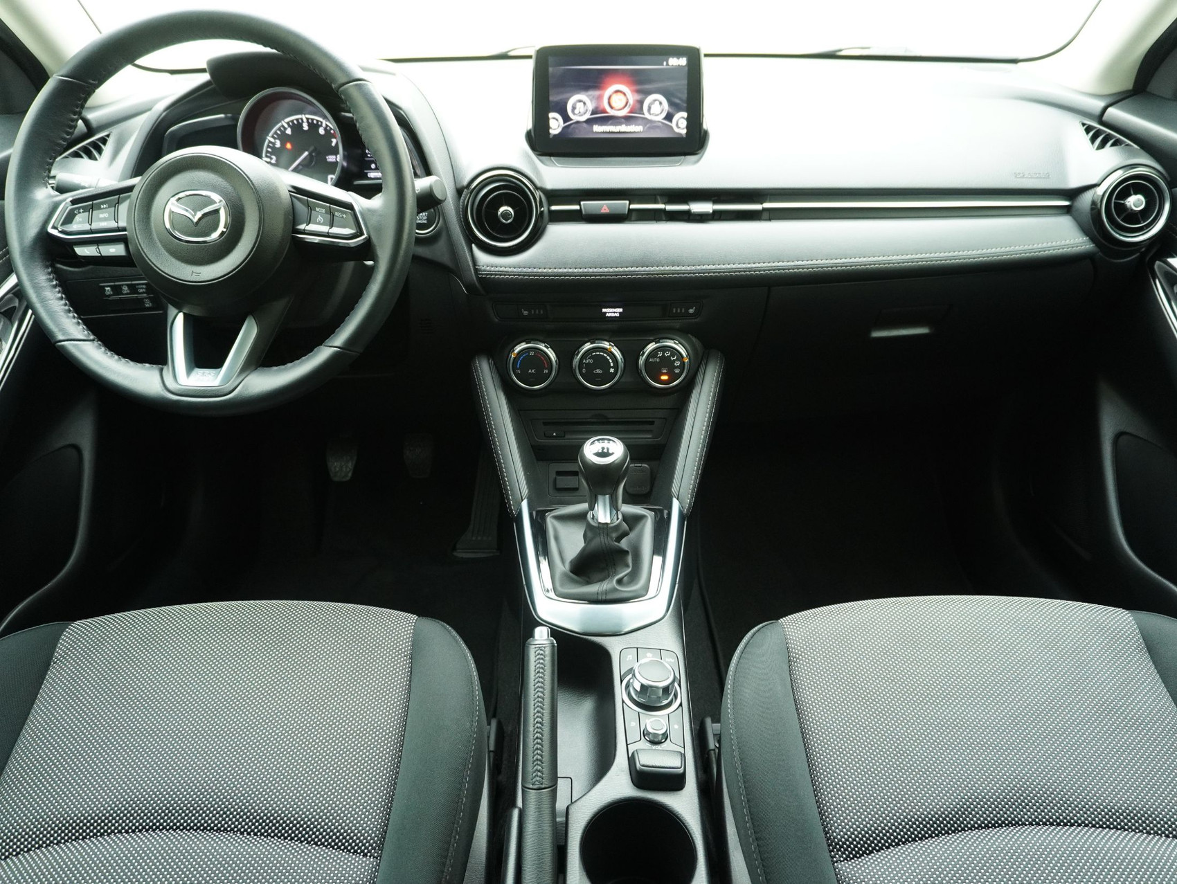 MAZDA 2 1.5 Revolution