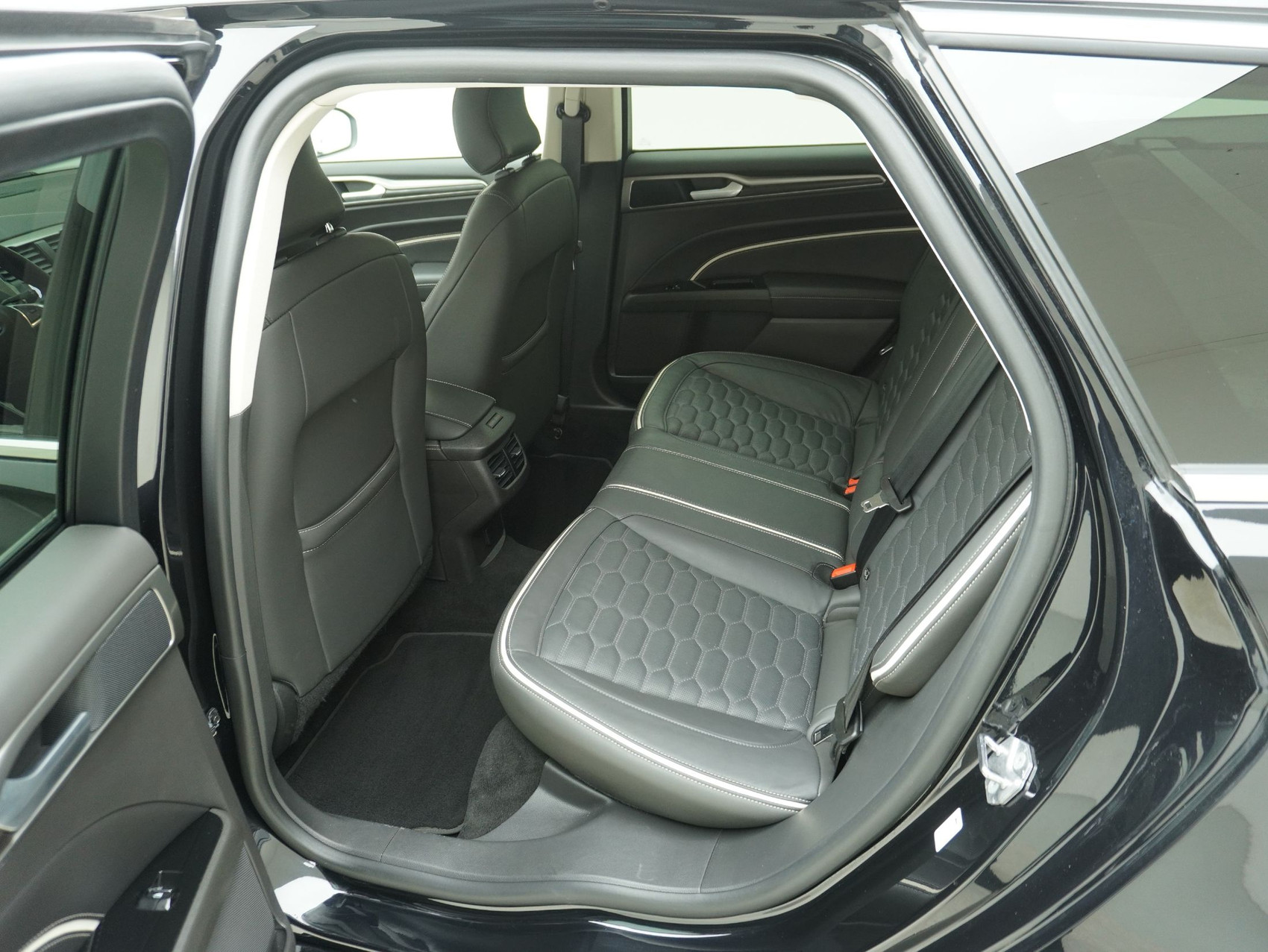 FORD Mondeo Station Wagon 2.0 HEV Vignale