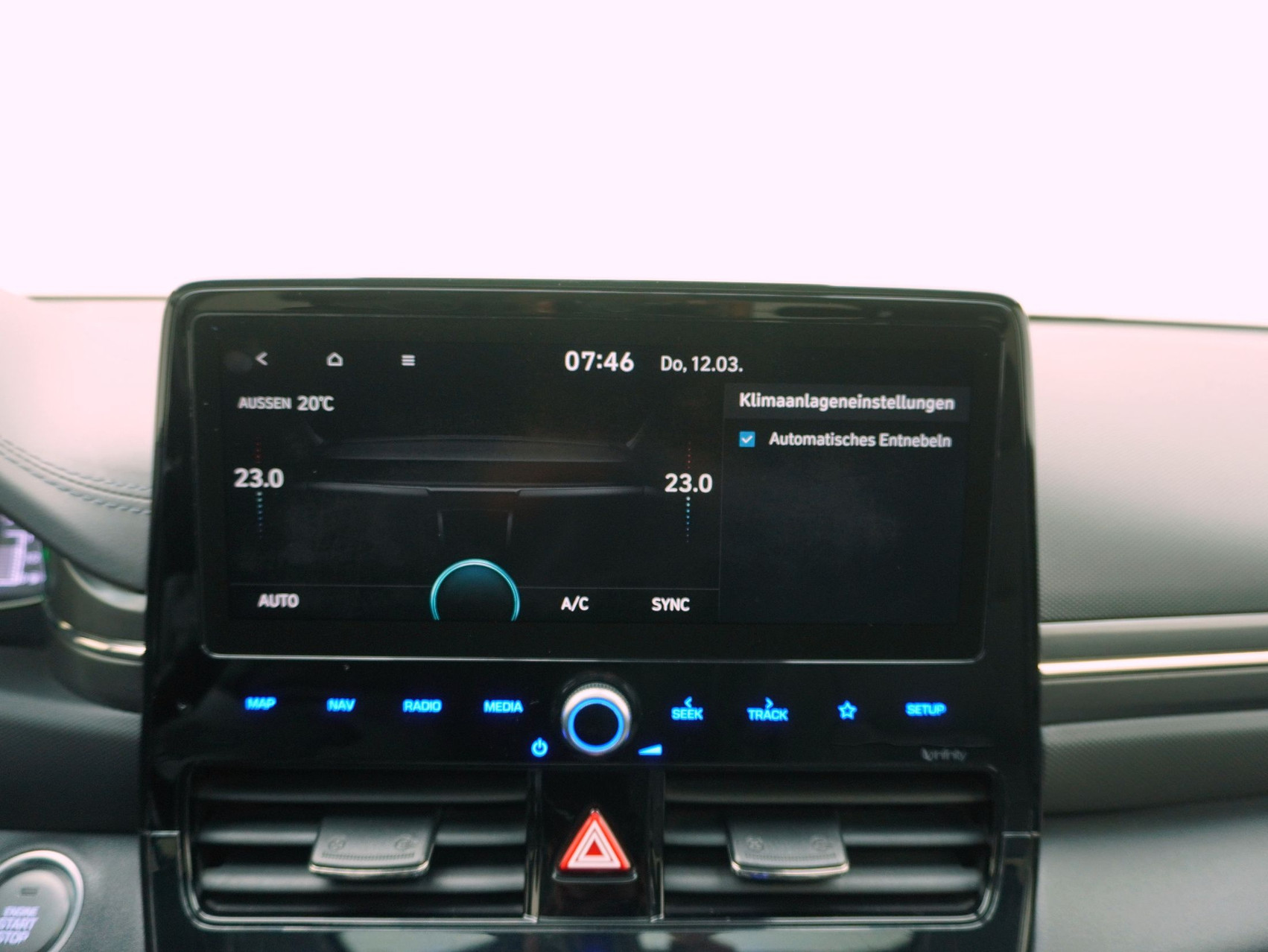 HYUNDAI Ioniq 1.6 GDi PiH Launch Plus