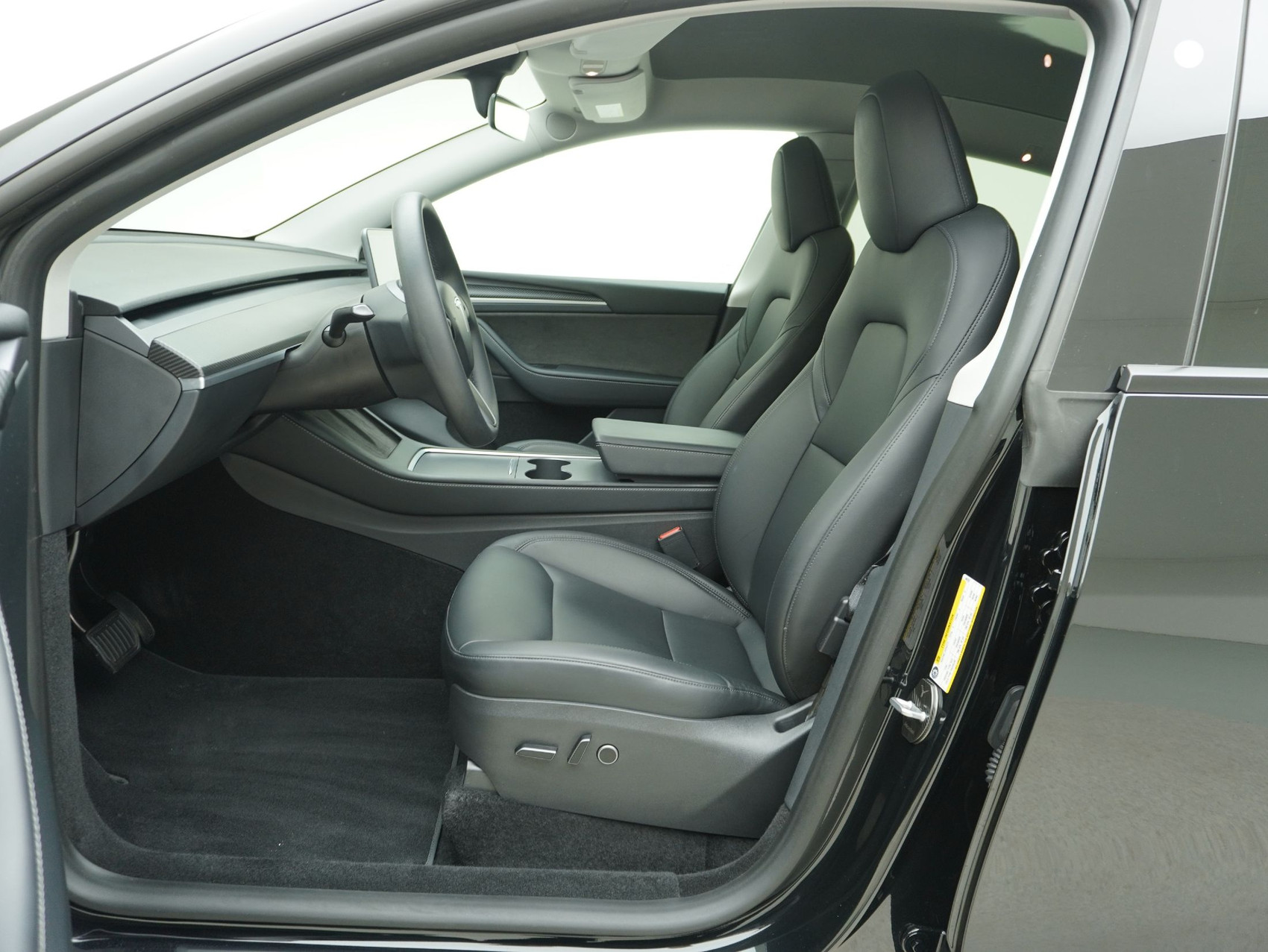 TESLA Model Y Long Range RWD