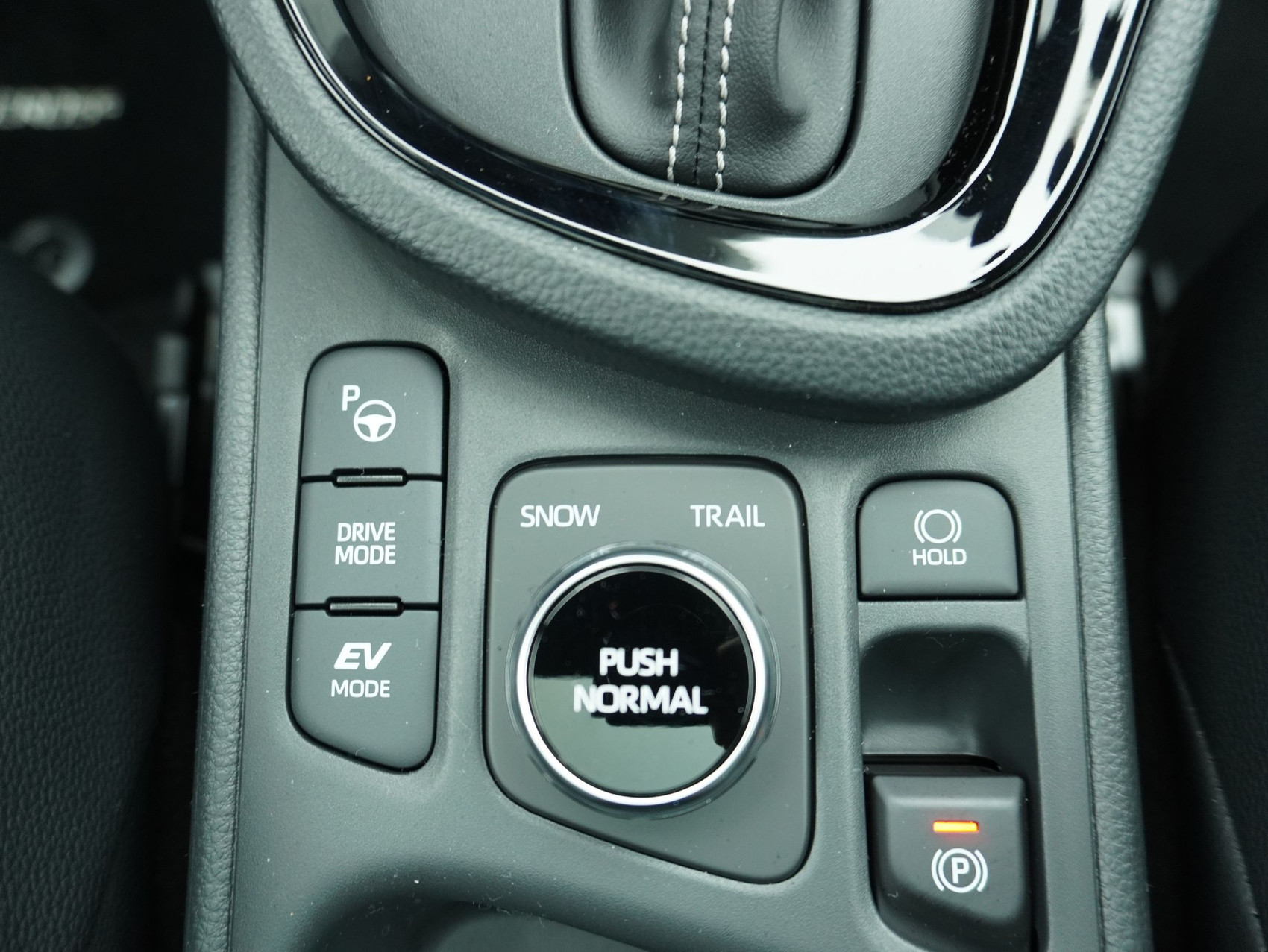 TOYOTA Yaris Cross 1.5 VVT-i HSD Premium AWD-i