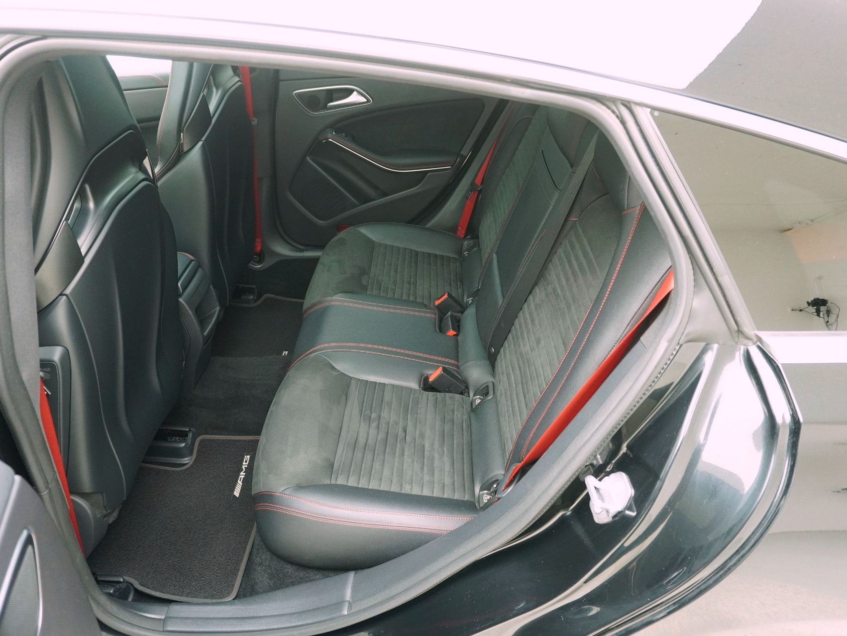 MERCEDES-BENZ CLA-Klasse CLA 45 AMG 4matic Shooting Brake