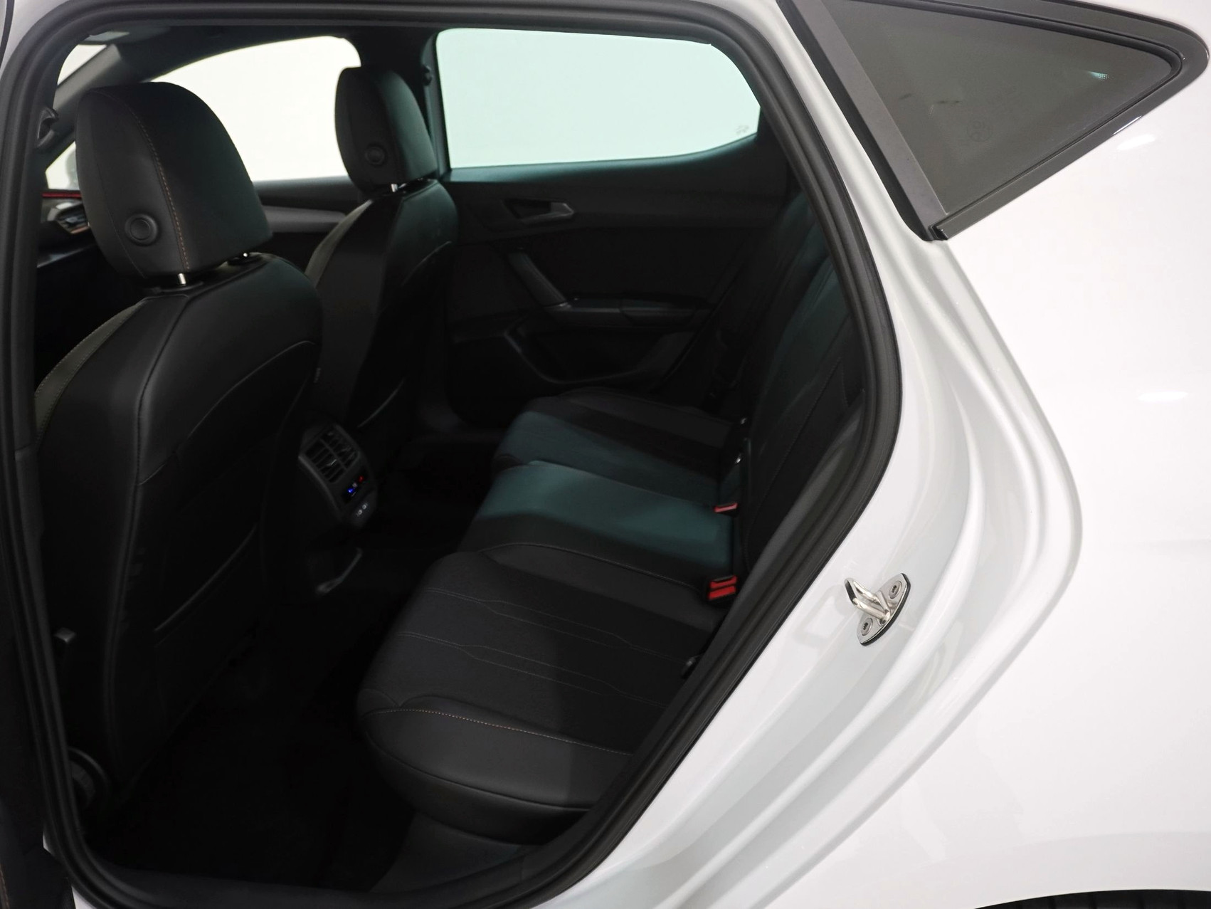 CUPRA Leon 1.5 eTSI DSG