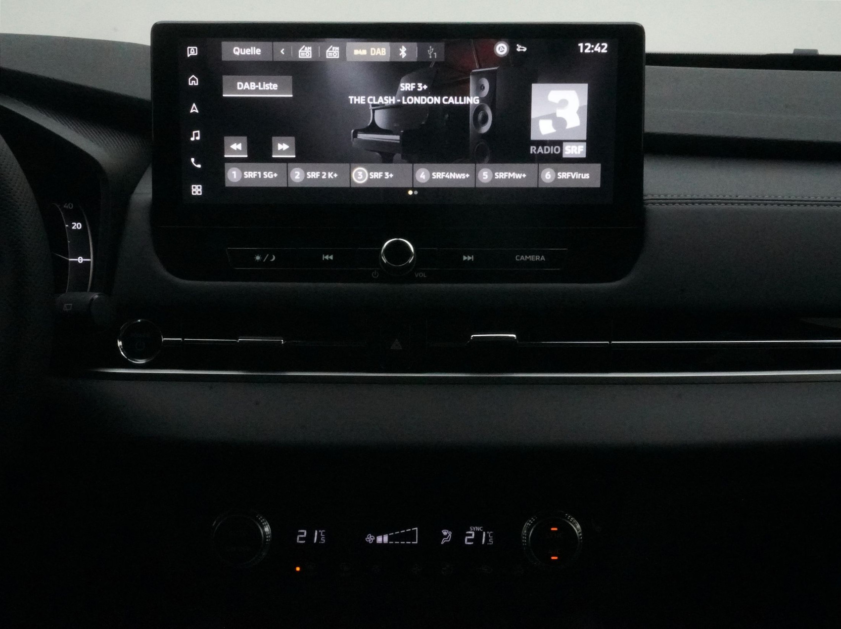 MITSUBISHI Outlander 2.4 PHEV Invite 4×4