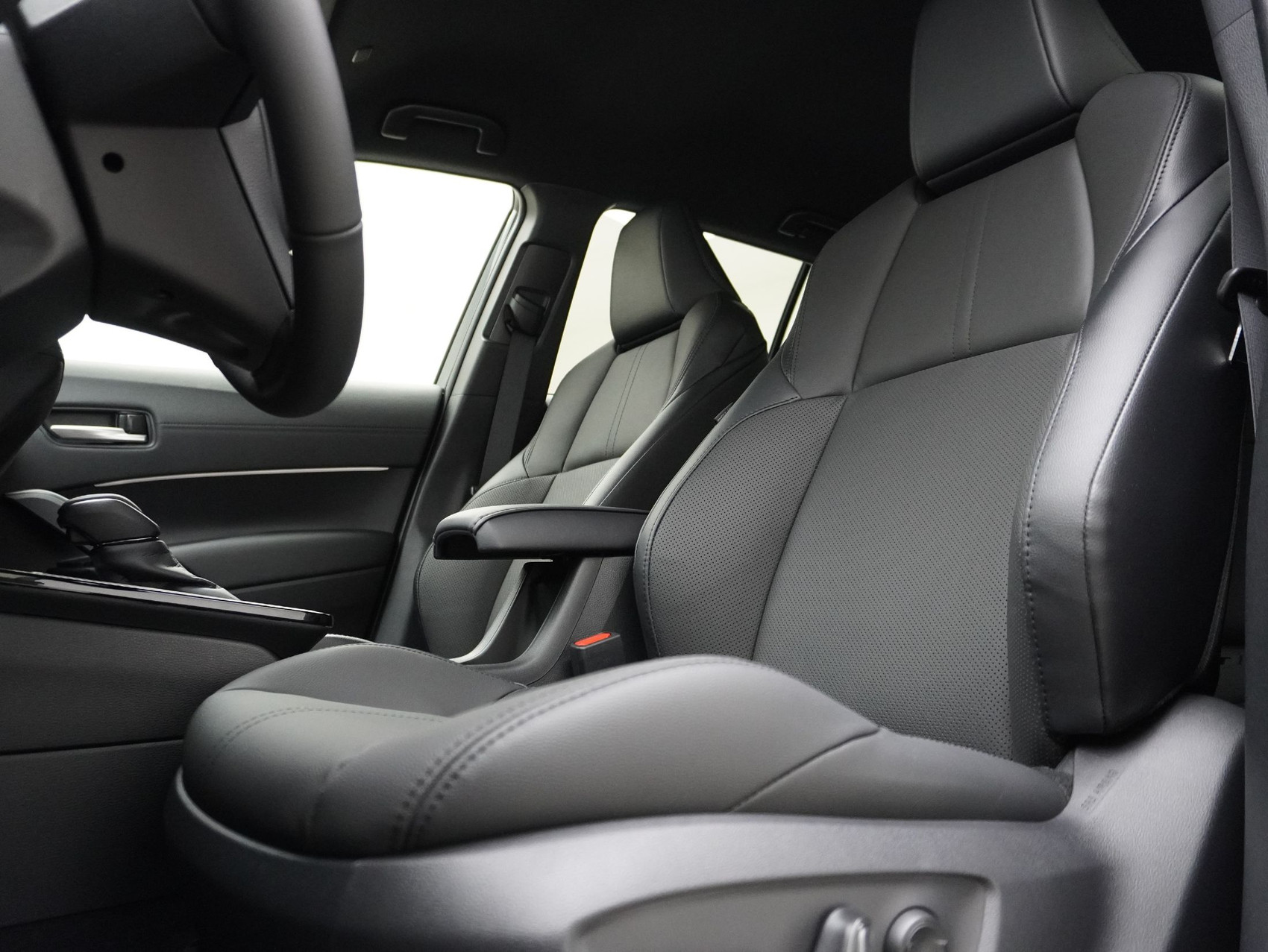 TOYOTA Corolla Cross 2.0 HSD Premium AWD-i ** 4×4  **