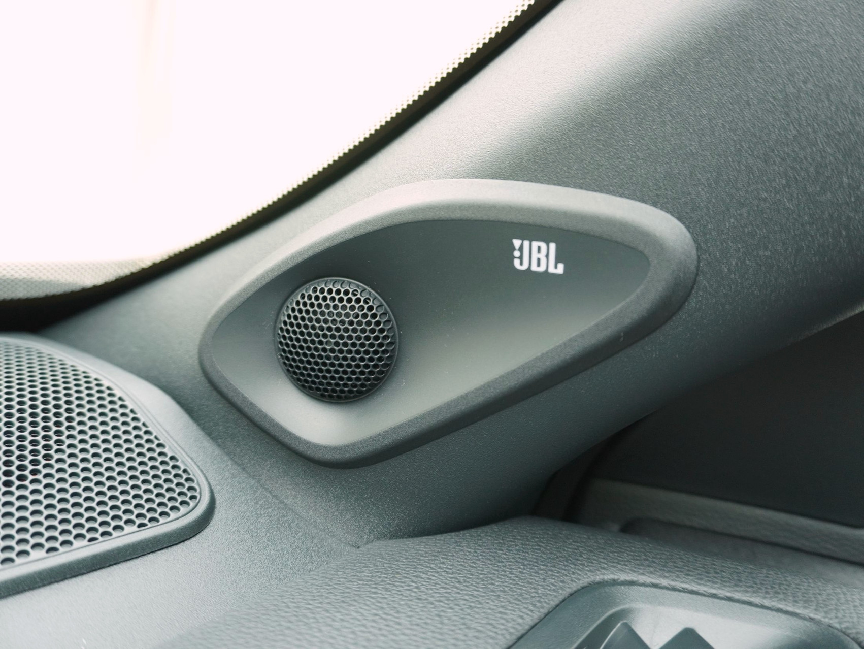 TOYOTA Yaris Cross 1.5 VVT-i HSD Premium AWD-i ** 4×4 ** 360° Kamera **