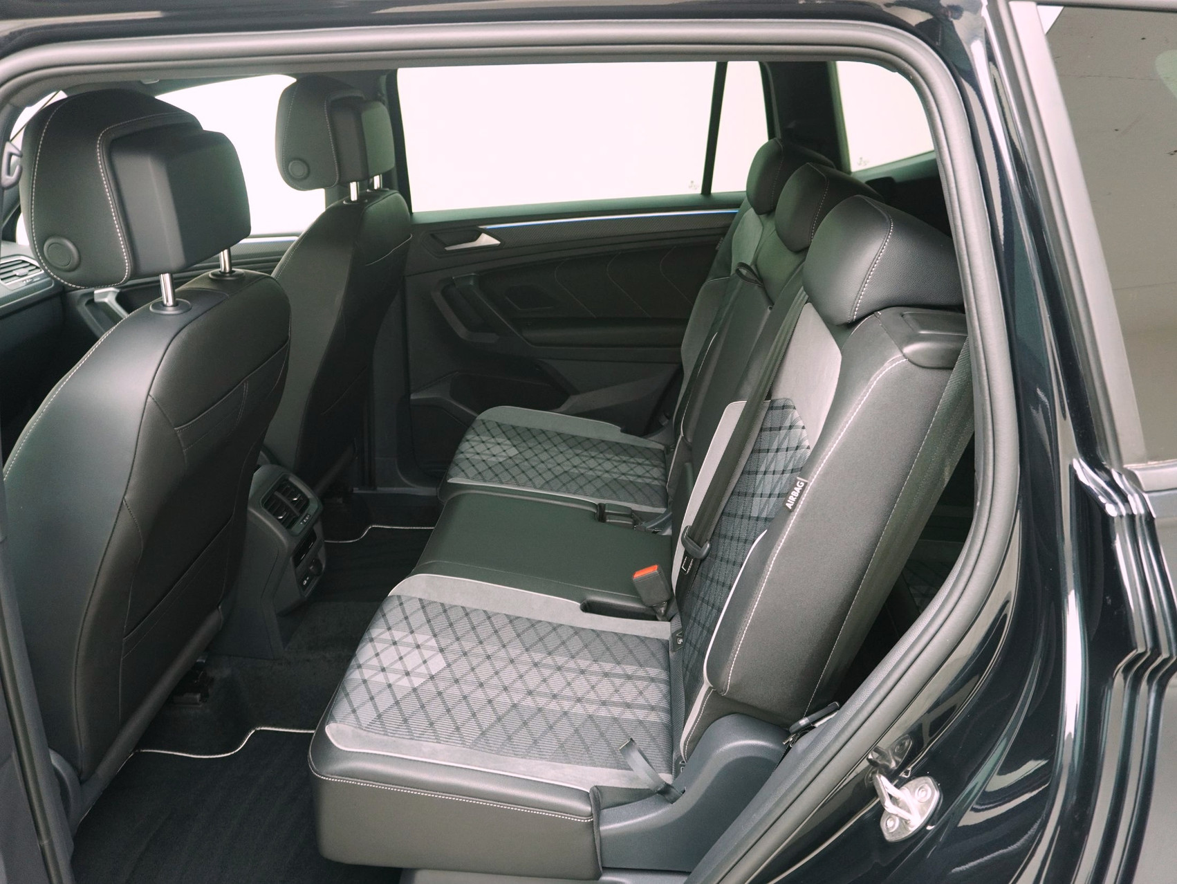 VW Tiguan Allspace 2.0 TSI DSG R-Line Black Style 4Motion