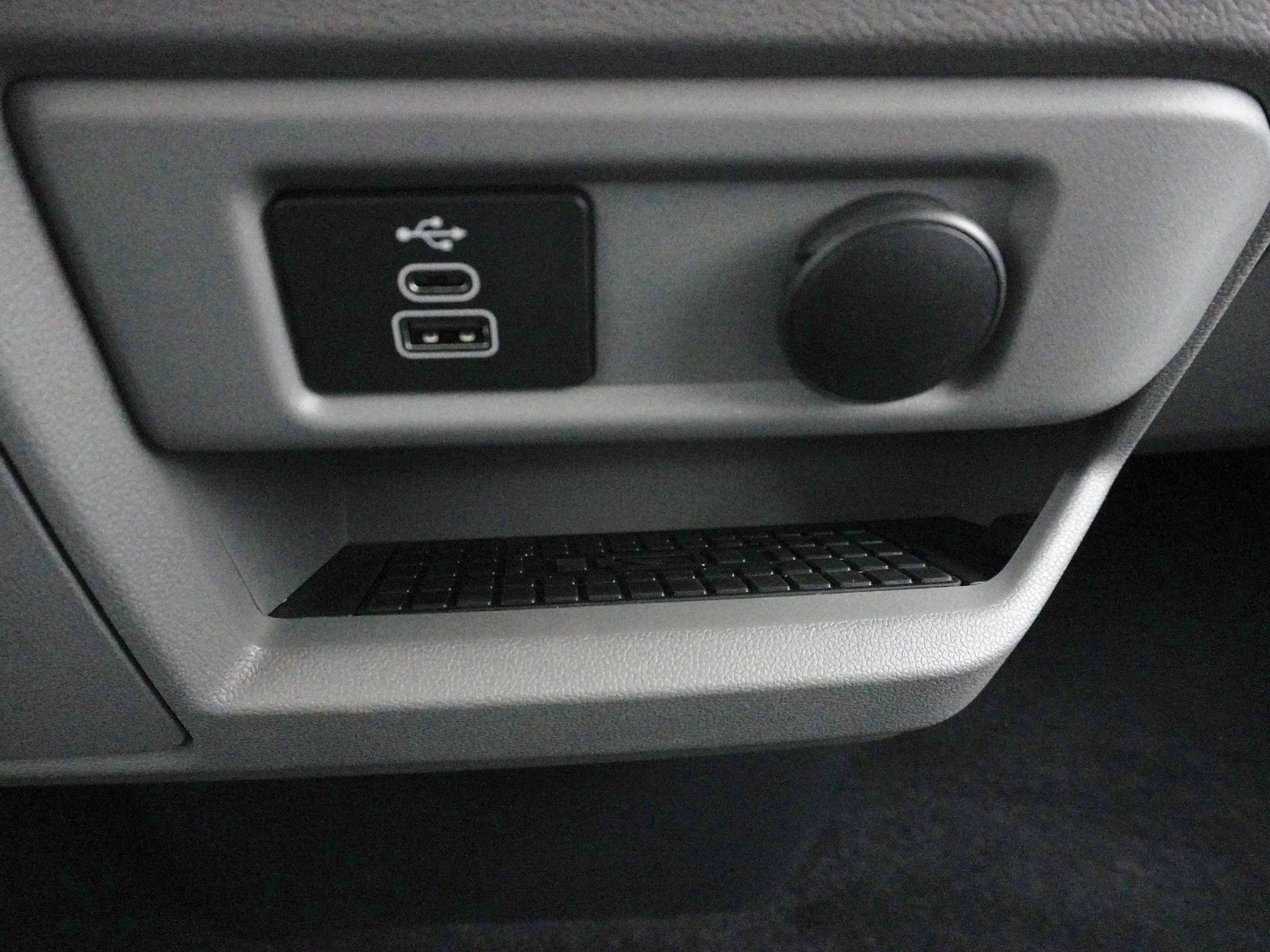 FORD Transit Custom 320 L1 2.0 TDCI 4×4 Trail