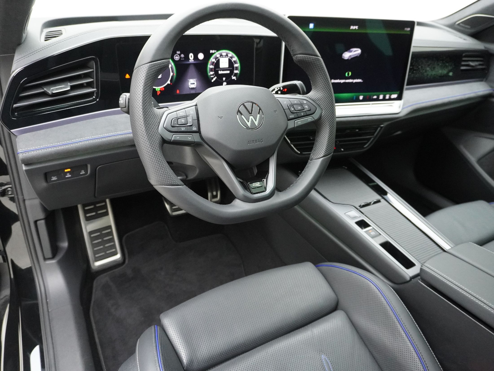 VW Passat Variant 2.0 TSI DSG R-Line 4Motion **R-Line Signature**