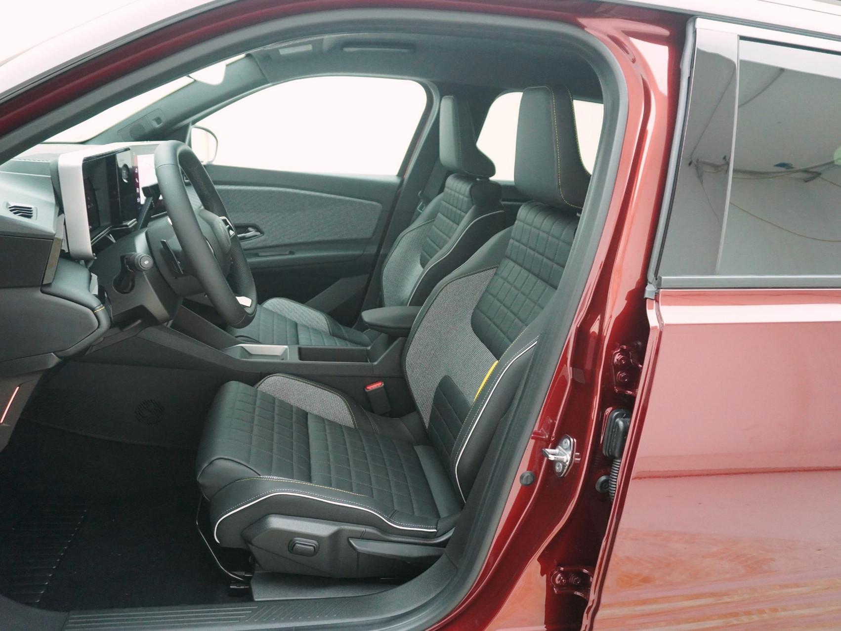 RENAULT R4 E-Tech Comfort Range iconic