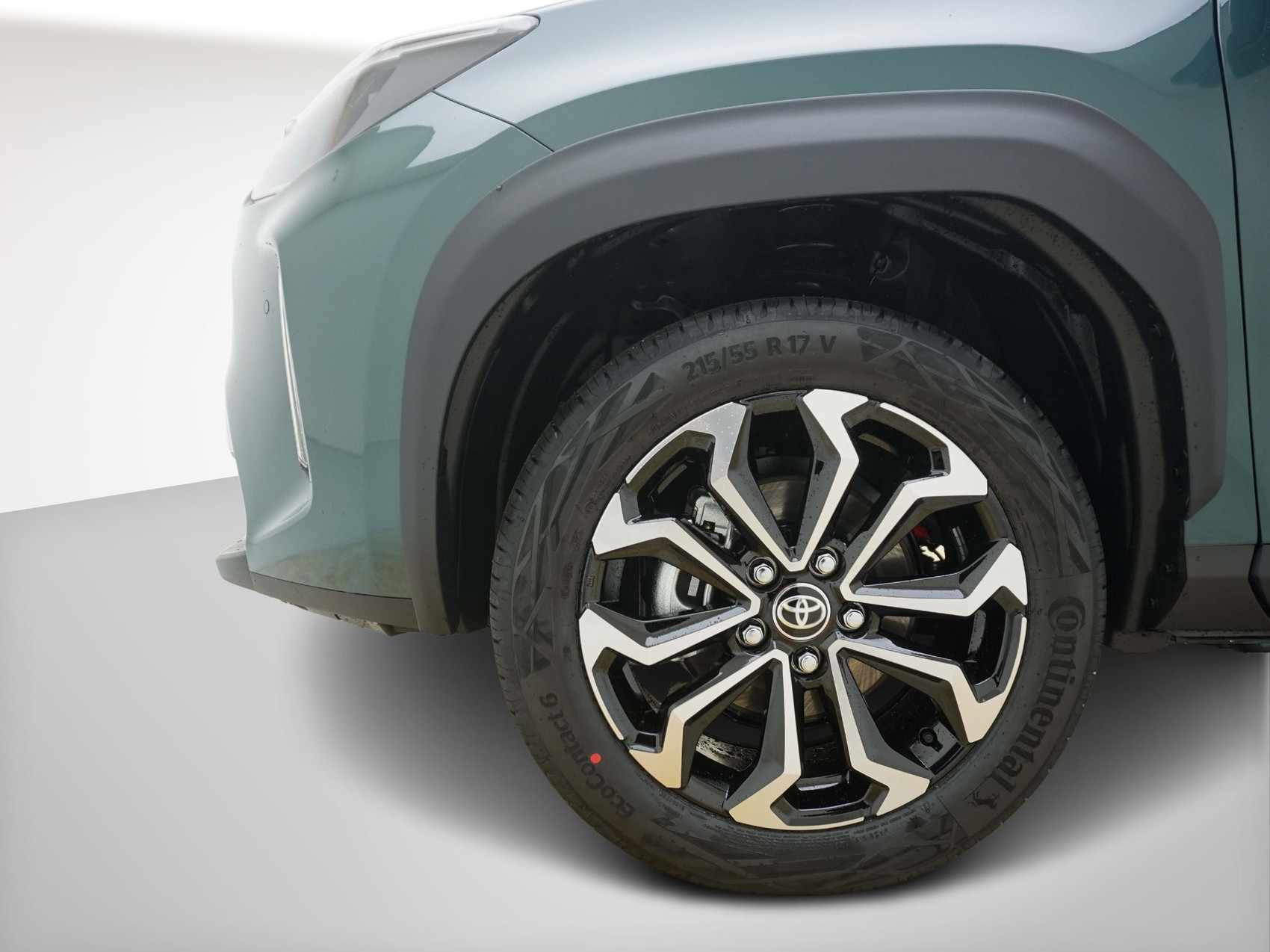 TOYOTA Yaris Cross 1.5 HSD Trend AWD-i ** 4×4 **