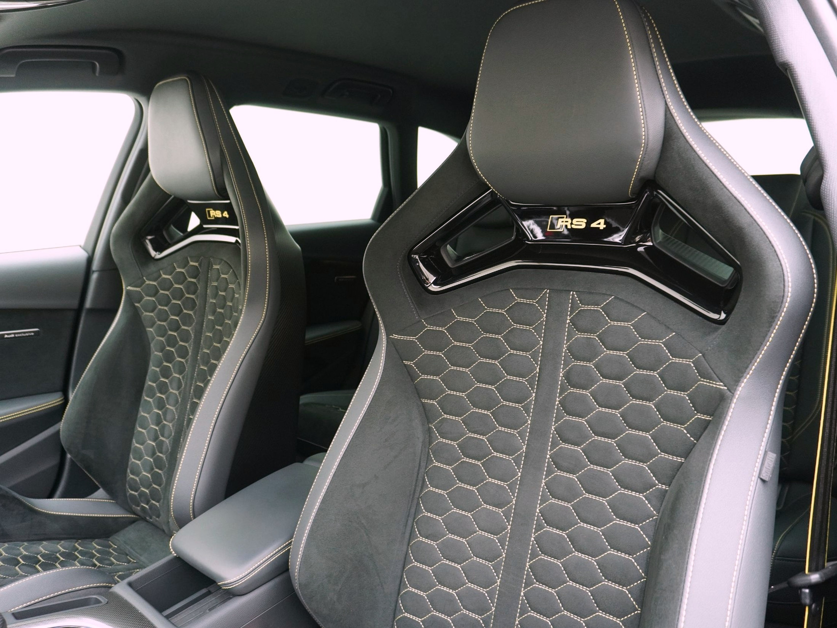 AUDI RS4 Avant 2.9 V6 TFSI 25 year edition quattro T-Tronic **25 Jahre RS**Audi Werksgarantie bis 12/2029**