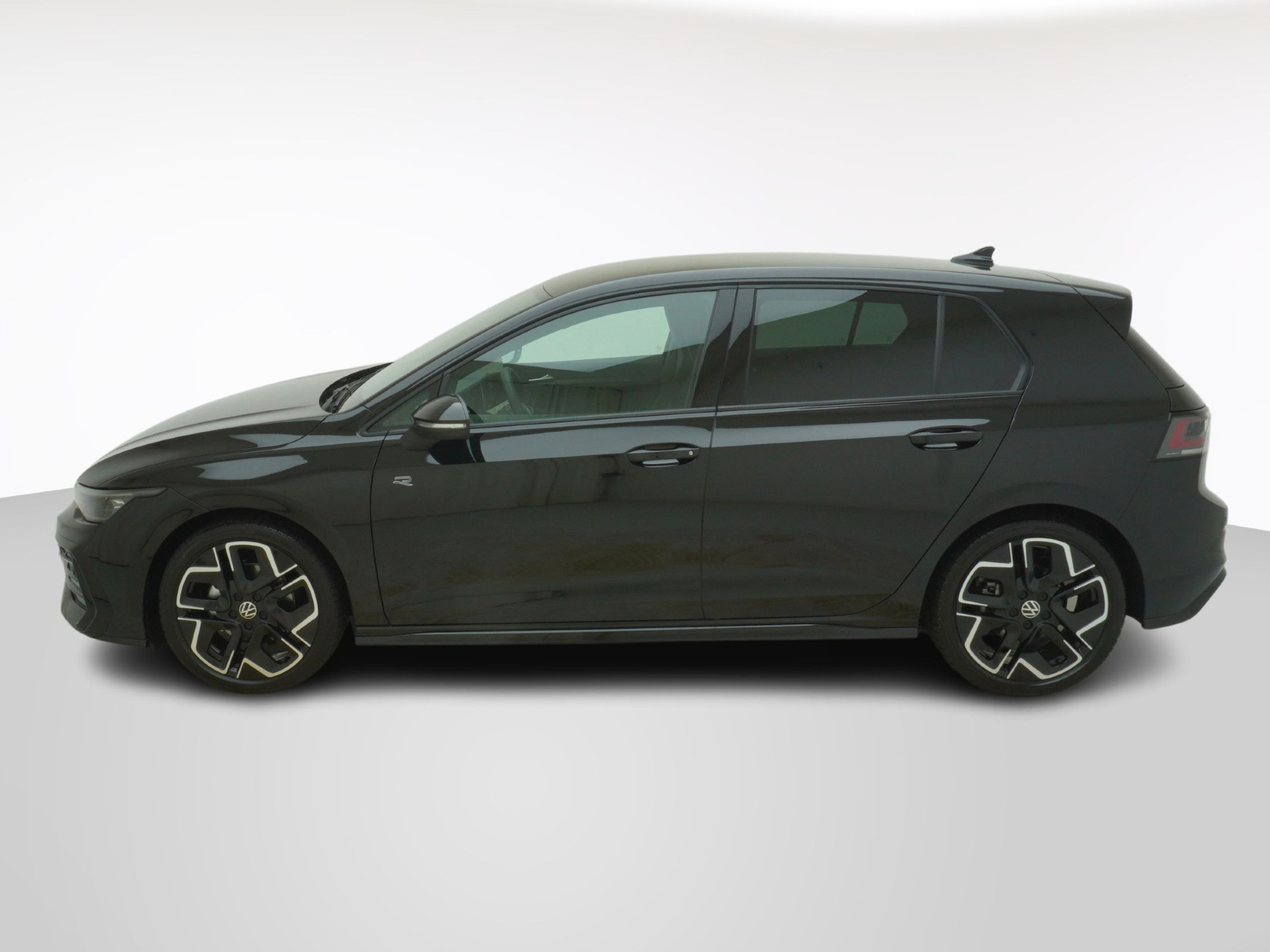 VW Golf VIII 1.5 eTSI R-Line DSG