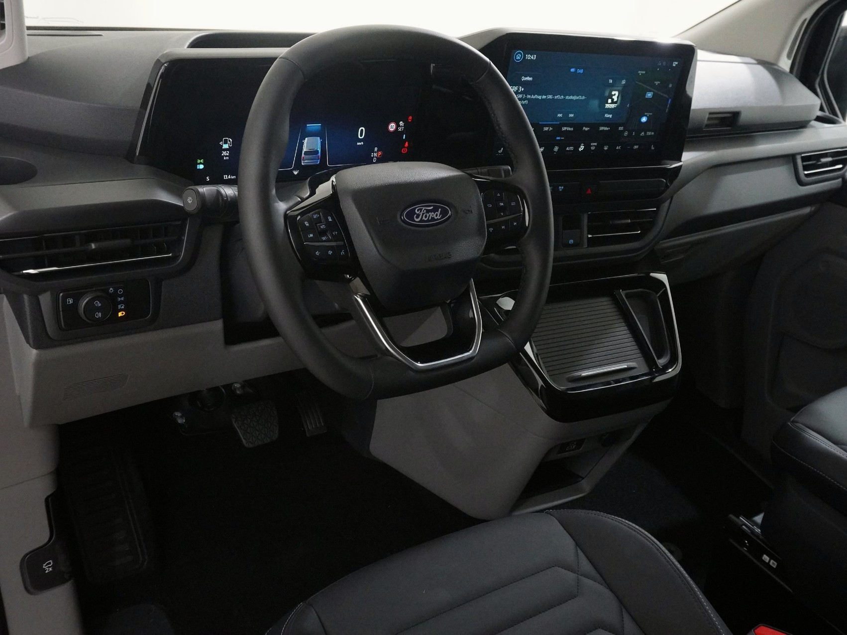 FORD Tourneo Custom L2 2.5 Plug-in-Hybrid Titanium X