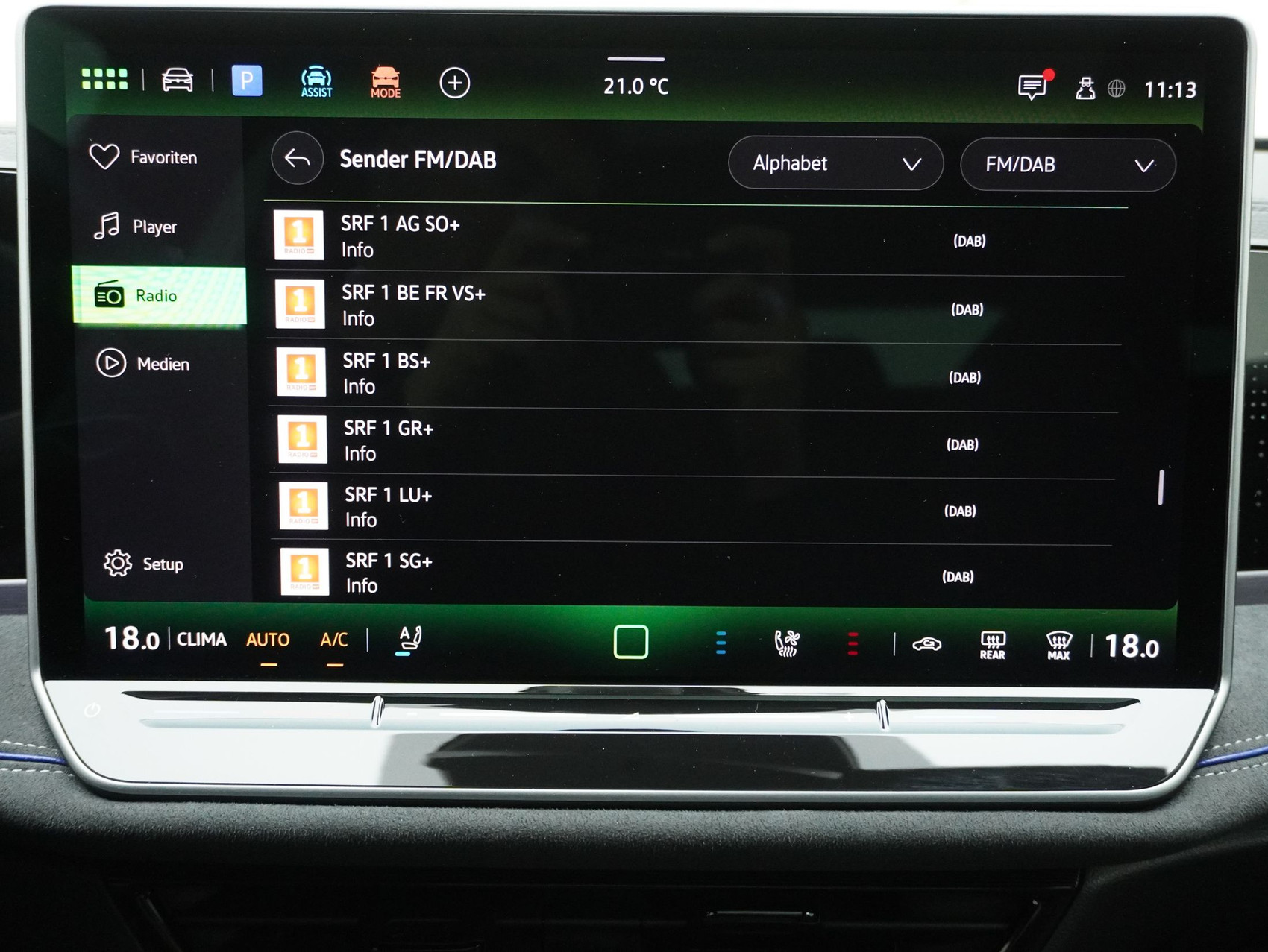 VW Passat Variant 2.0 TSI DSG R-Line 4Motion **R-Line Signature**