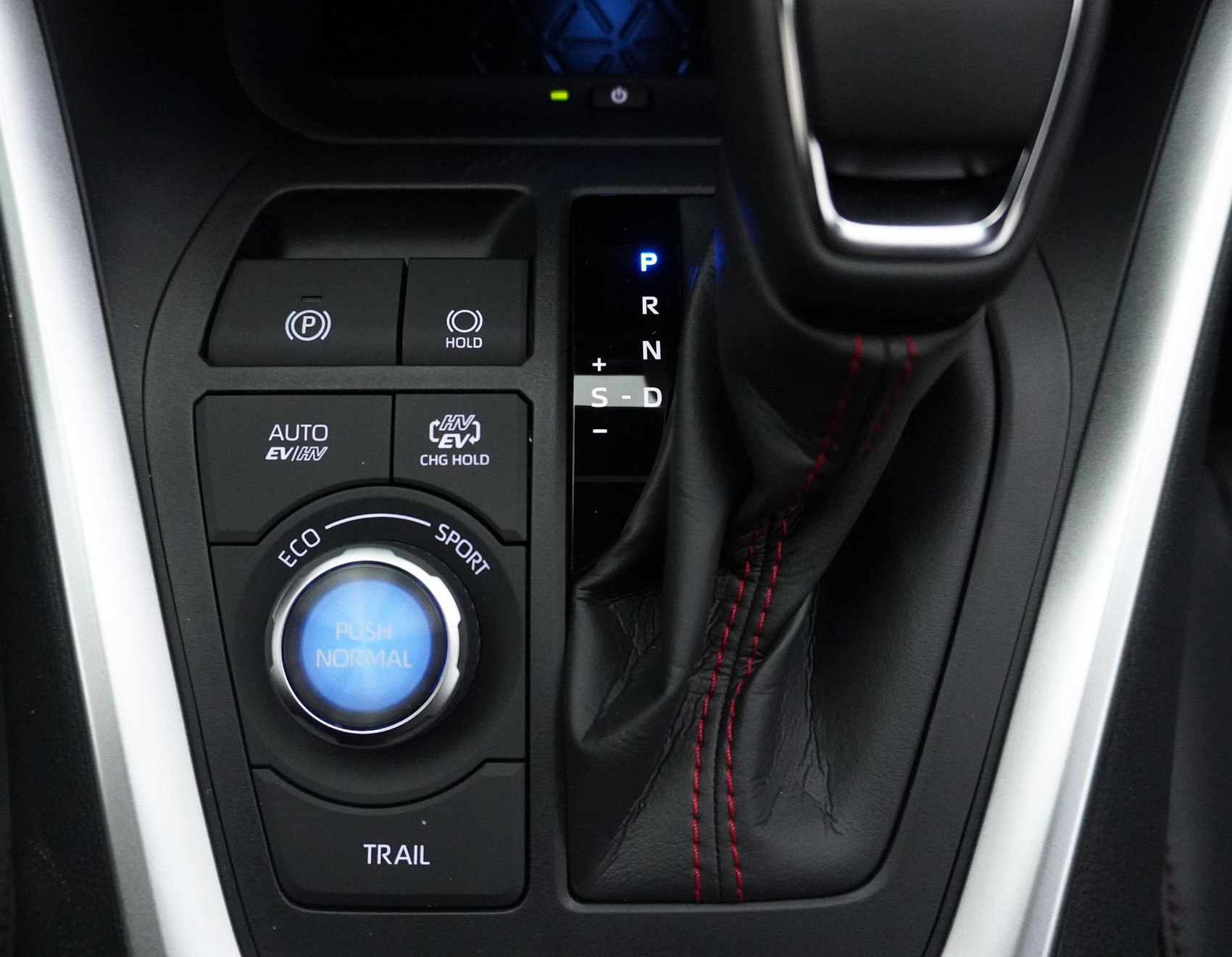 TOYOTA RAV4 2.5 Plug-In-Hybrid Platinum ** inkl. Panorama Roof  **