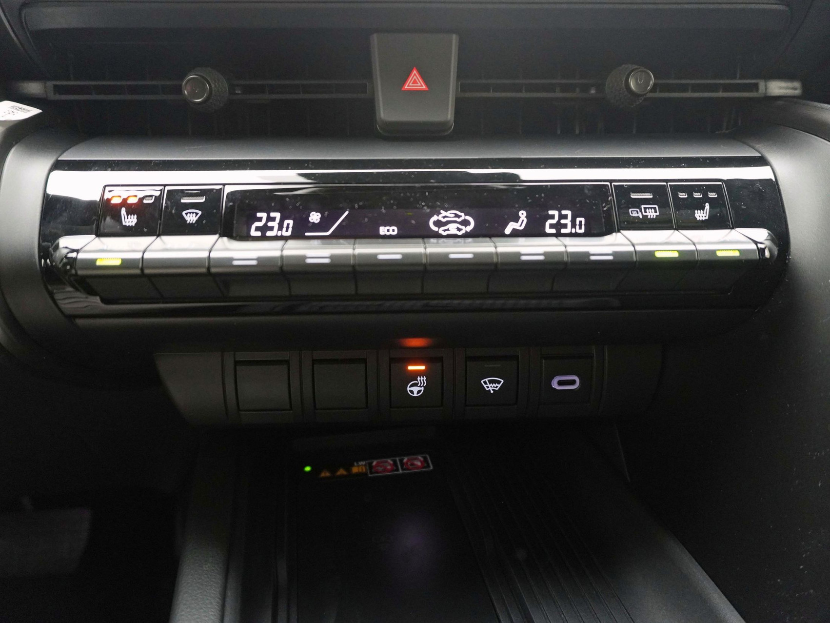 TOYOTA C-HR 2.0 HEV Swiss Edition ** 4×4 **