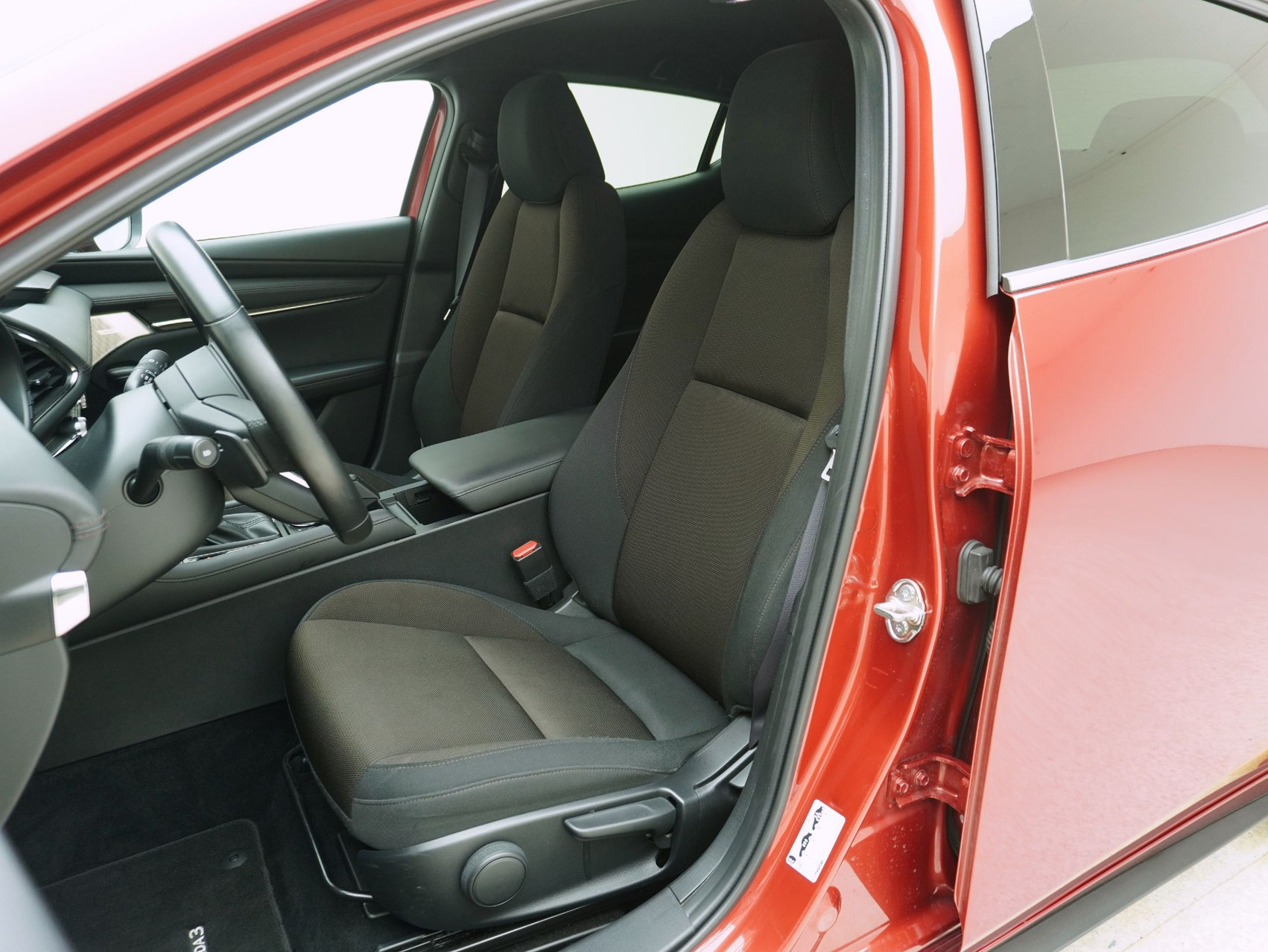 MAZDA 3 Hatchback 2.0 Revolution