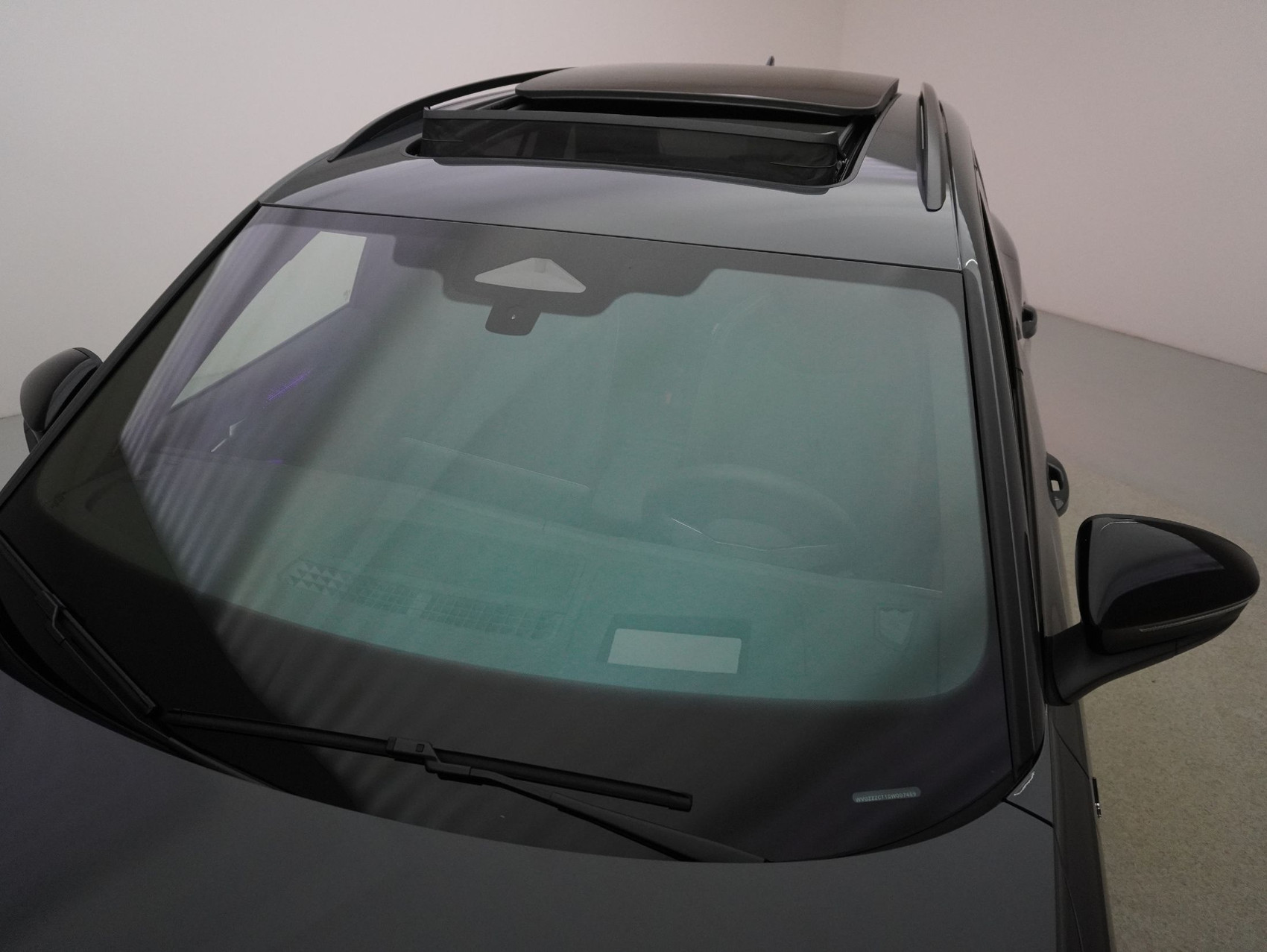 VW Tiguan 2.0 TSI DSG R-Line Black Style 4Motion (2025) **Head-Up / Harman-Kardon Soundsystem**