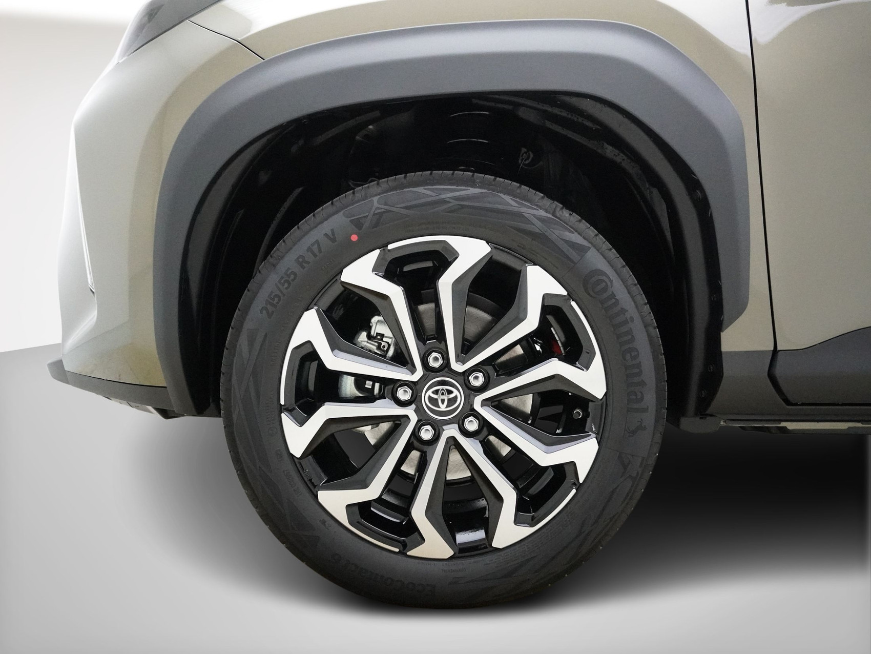 TOYOTA Yaris Cross 1.5 VVT-i HSD Trend AWD-i ** 4×4 ** inkl. 8-Fachbereifung **