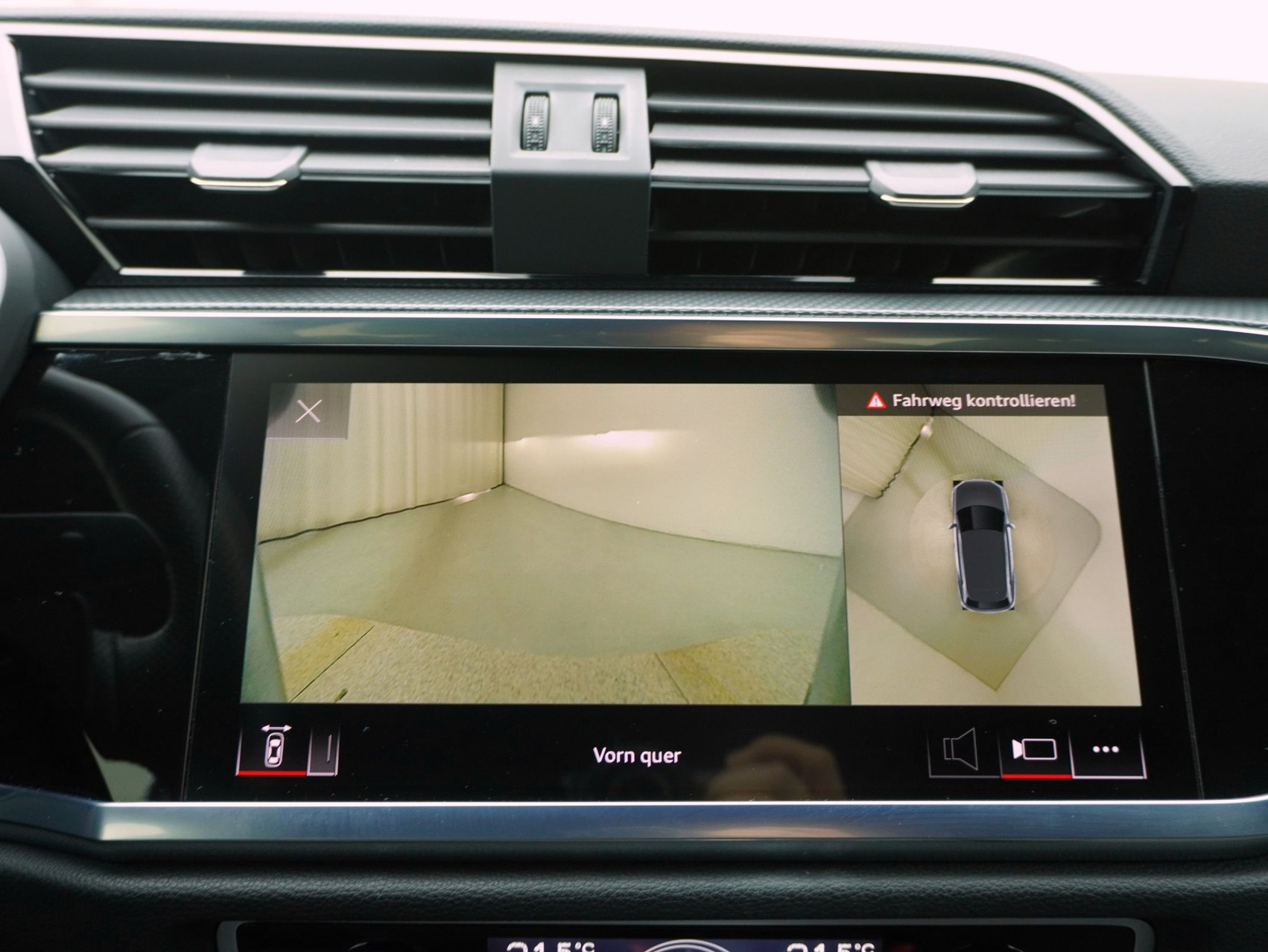 AUDI Q3 35 TFSI S line S-Tronic