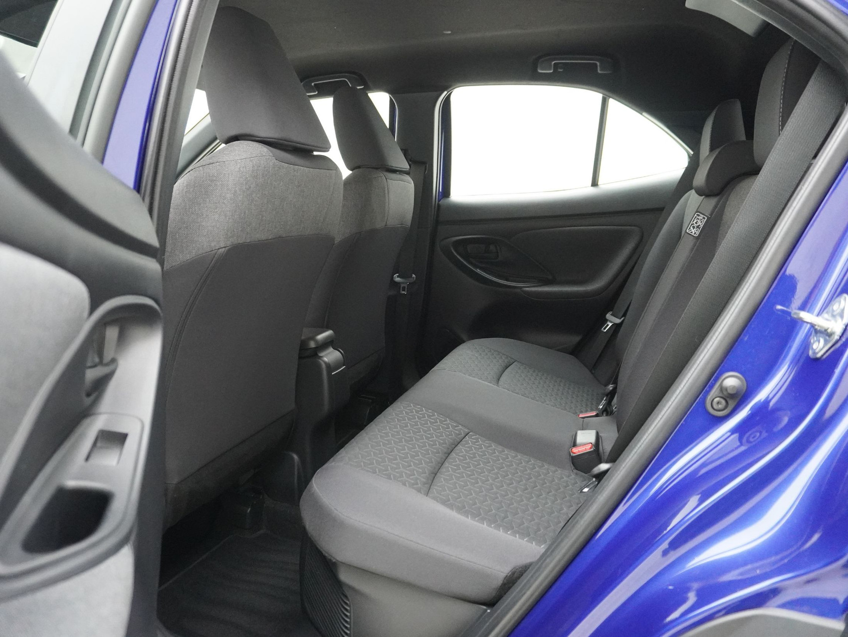 TOYOTA Yaris Cross 1.5 VVT-i HSD Trend