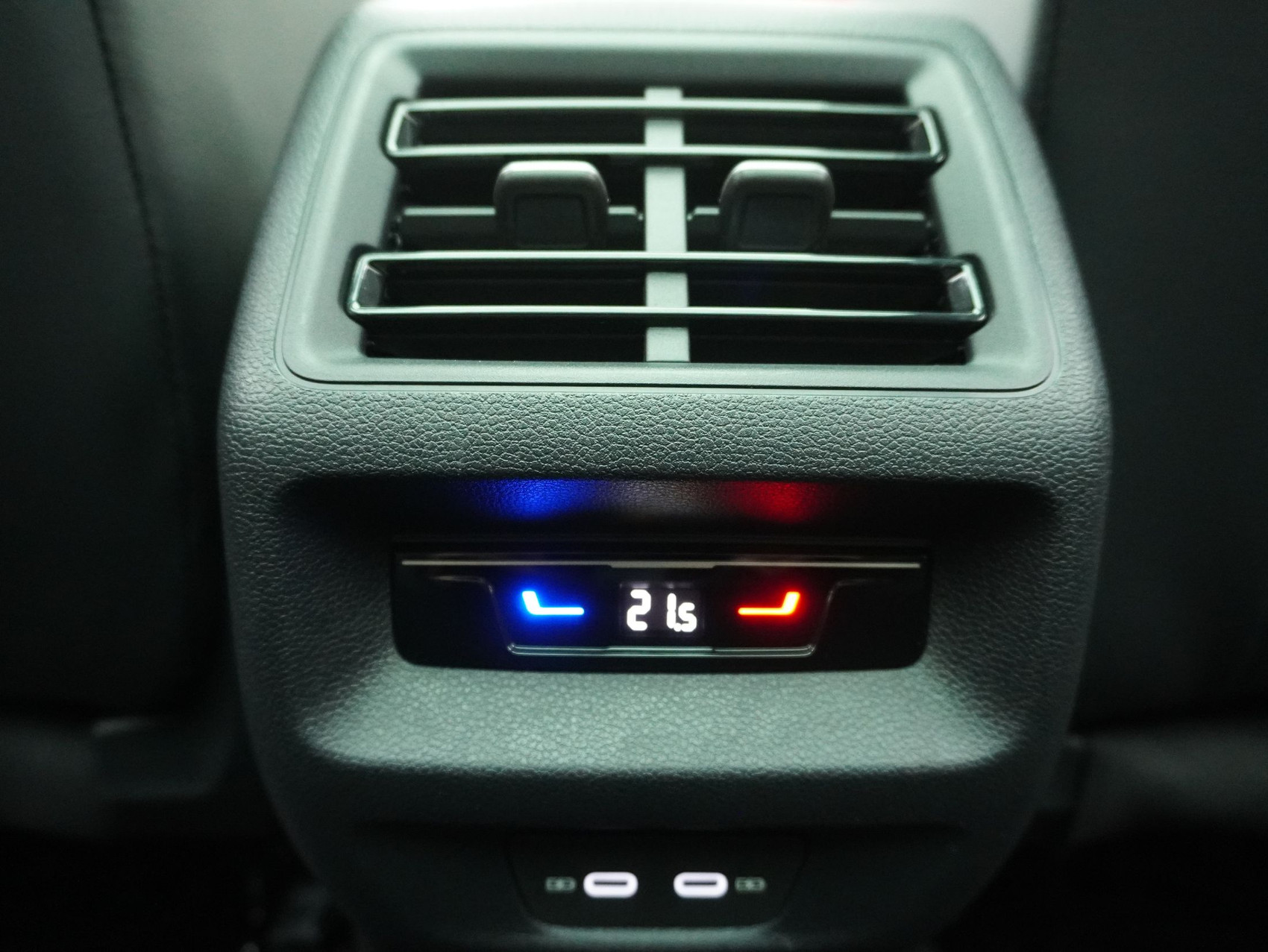 VW Tiguan 2.0 TSI DSG R-Line 4Motion