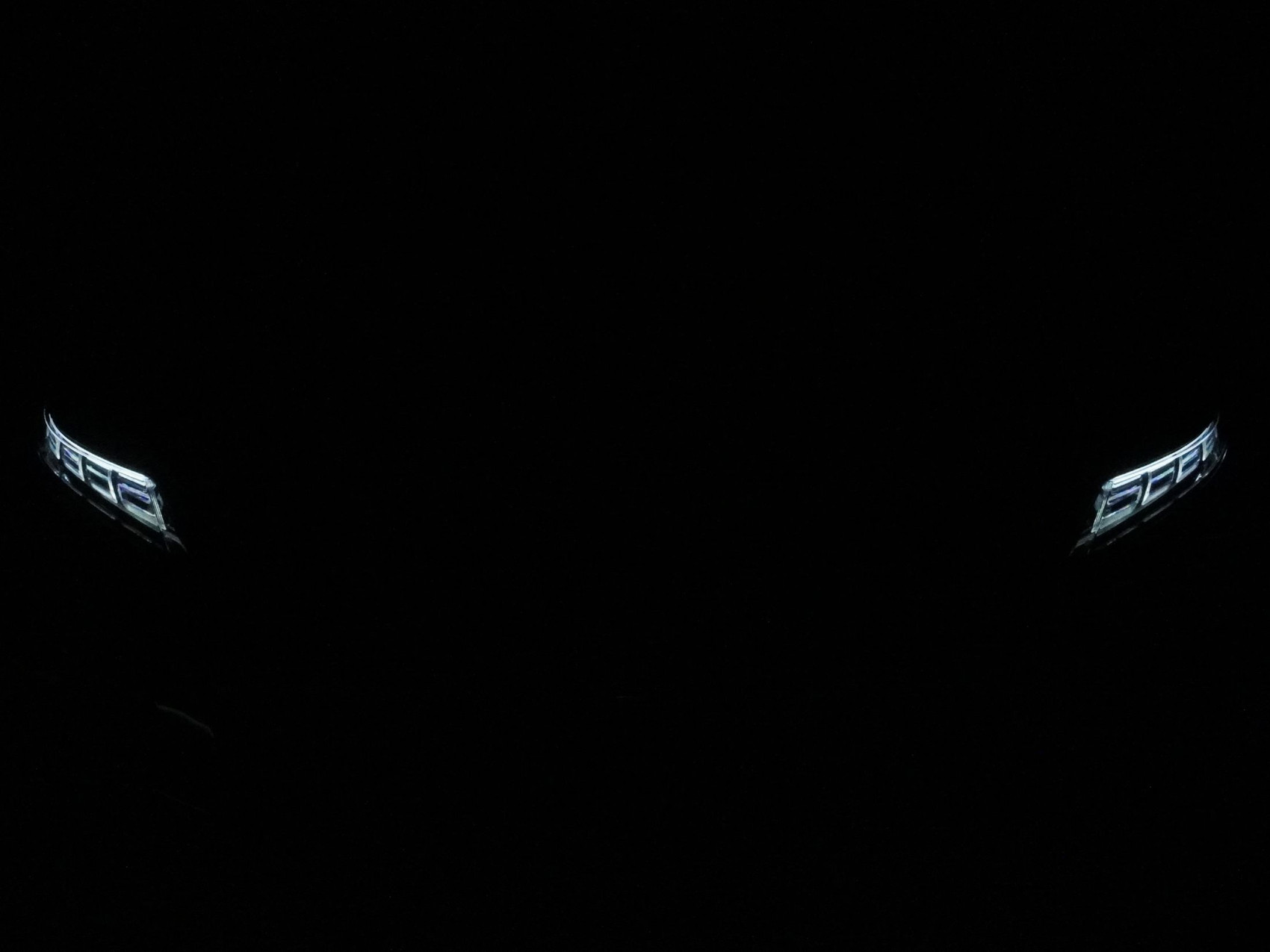 MITSUBISHI Outlander 2.4 PHEV Invite 4×4