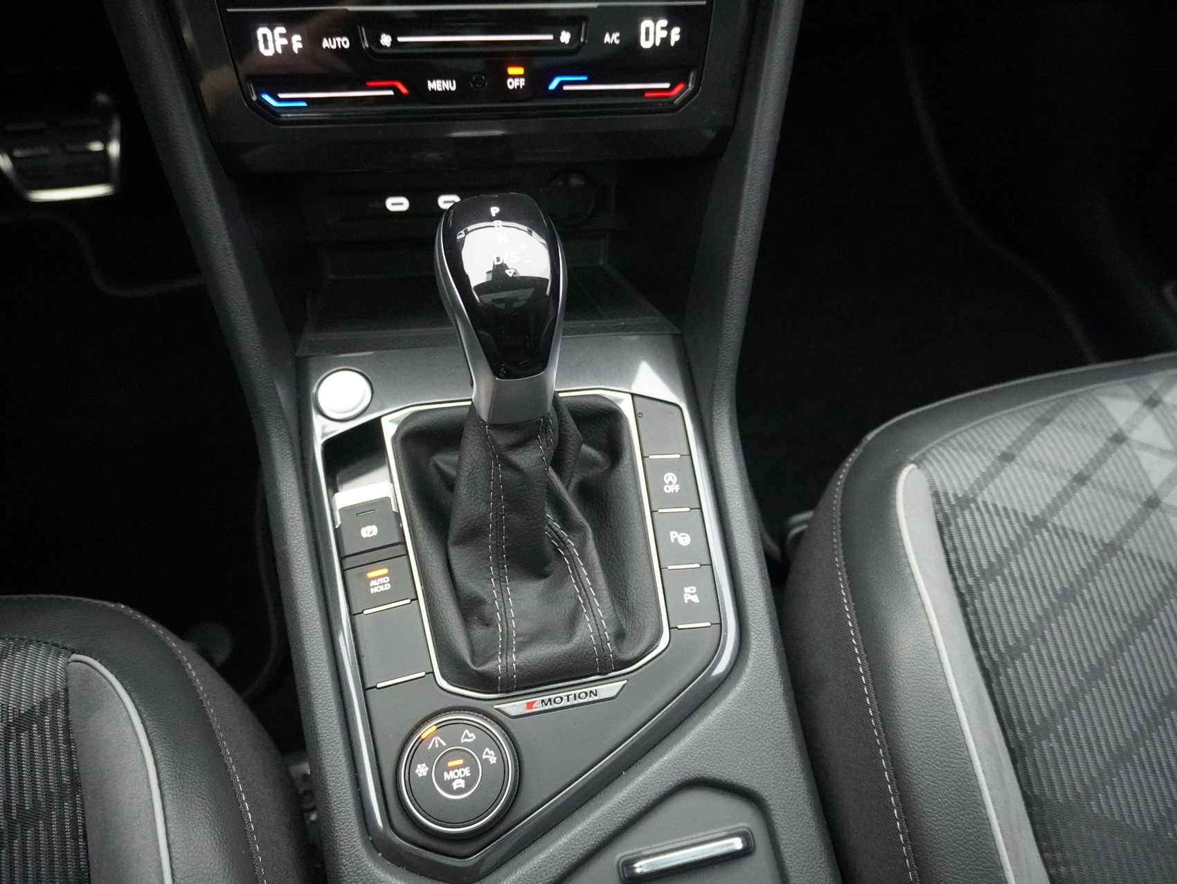 VW Tiguan Allspace 2.0 TDI DSG R-Line Black Style 4Motion