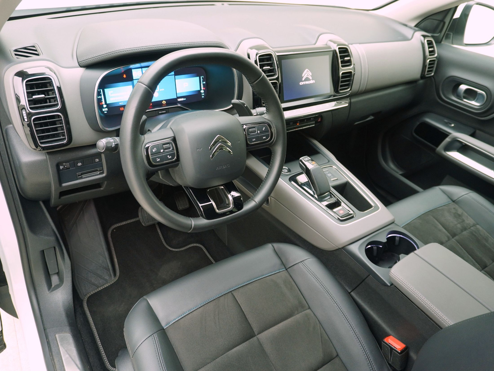 CITROËN C5 Aircross 1.6 Plug-in Hybrid Swiss Edition