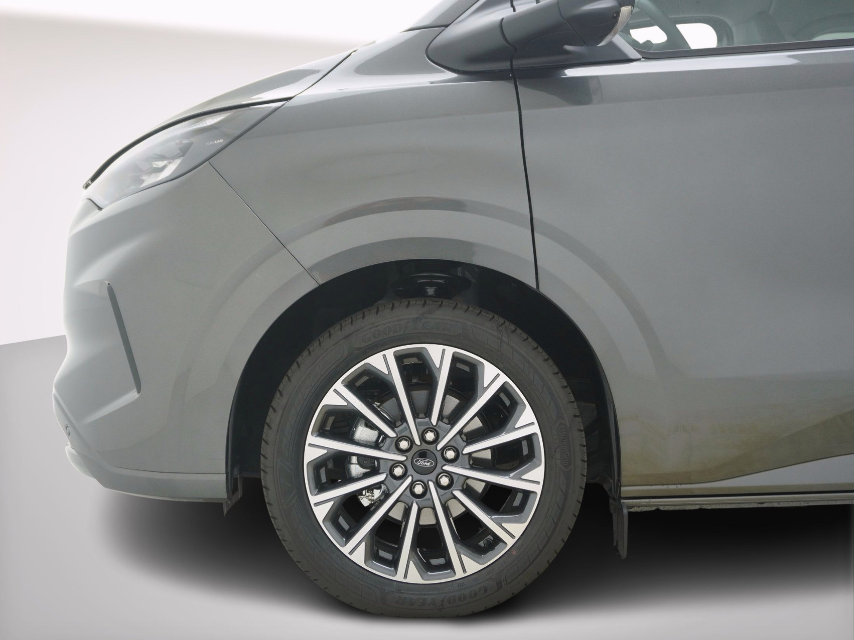 FORD Tourneo Custom 320 L2 2.0 TDCI 4×4 Titanium X