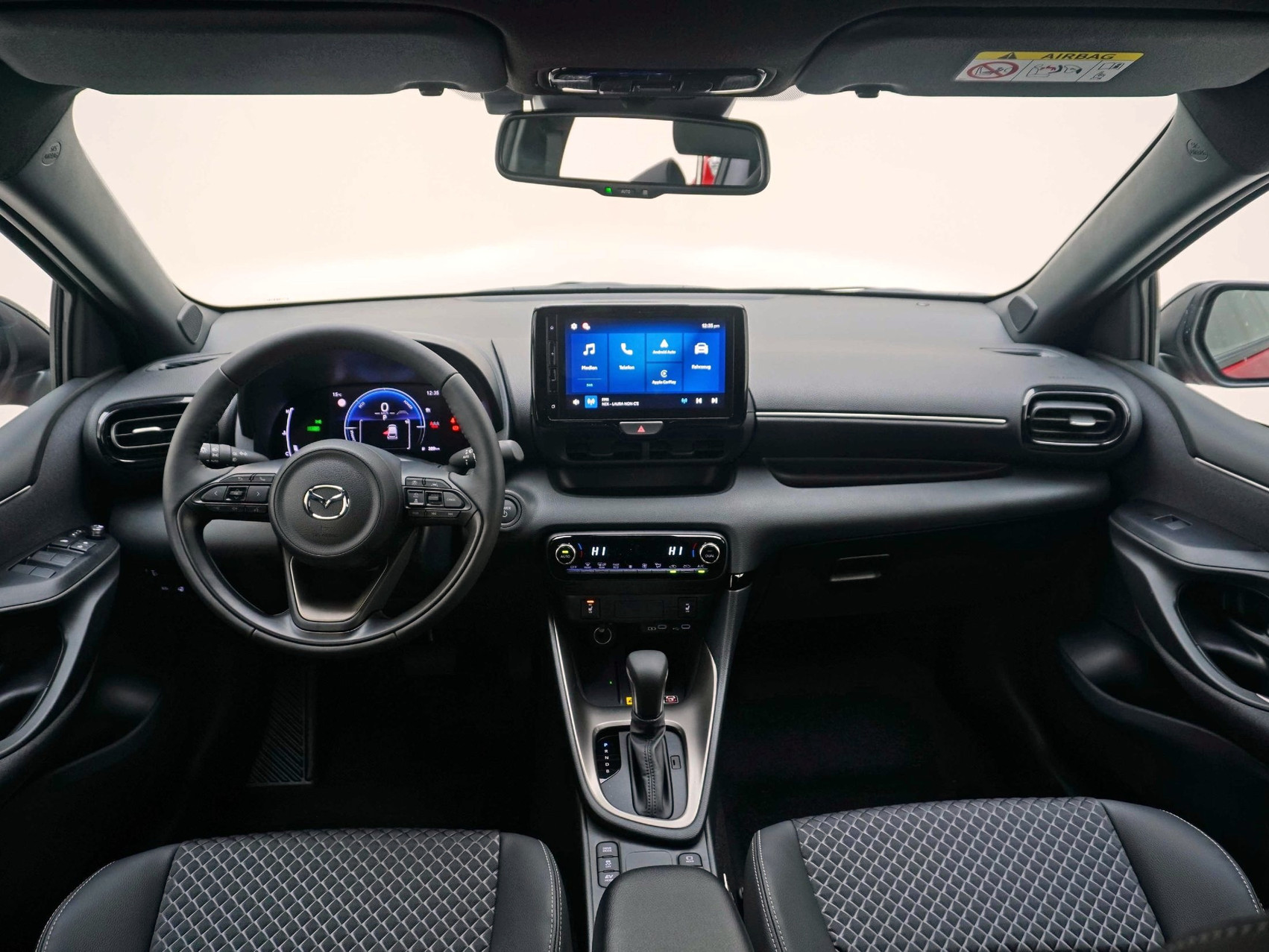 MAZDA 2 1.5 Hybrid Homura