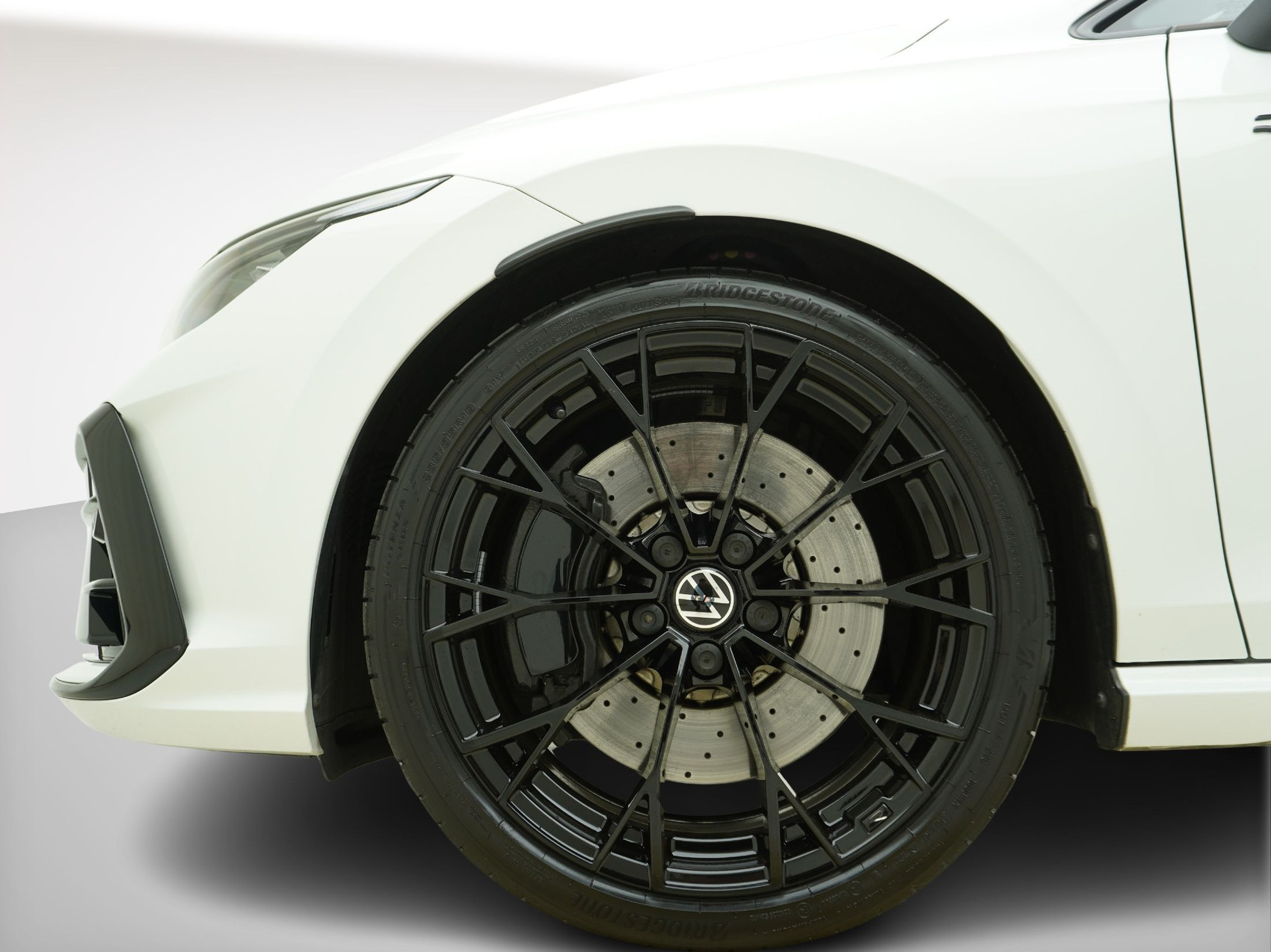 VW Golf 8.5 2.0 TSI DSG R Black Edition 4Motion (2025)