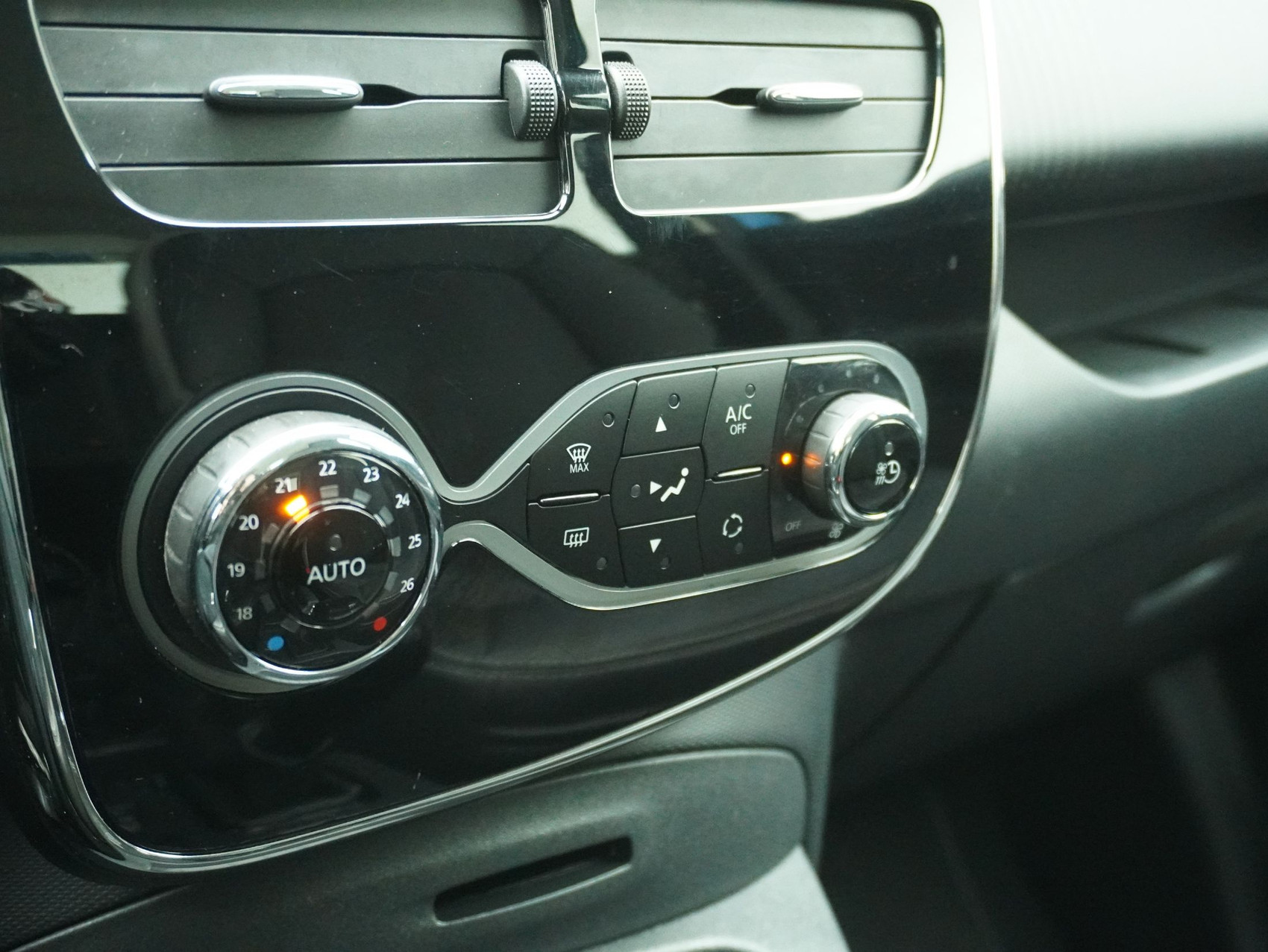 RENAULT Zoe R110 Bose