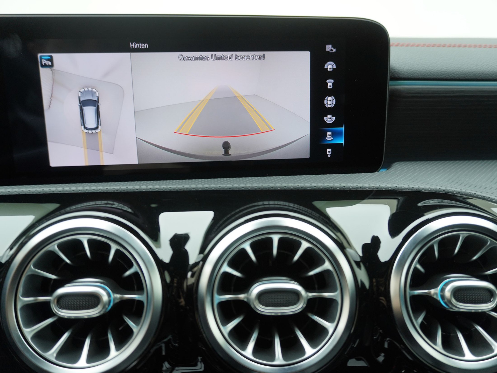 MERCEDES-BENZ CLA-Klasse CLA 250 AMG Line 4matic Shooting Brake