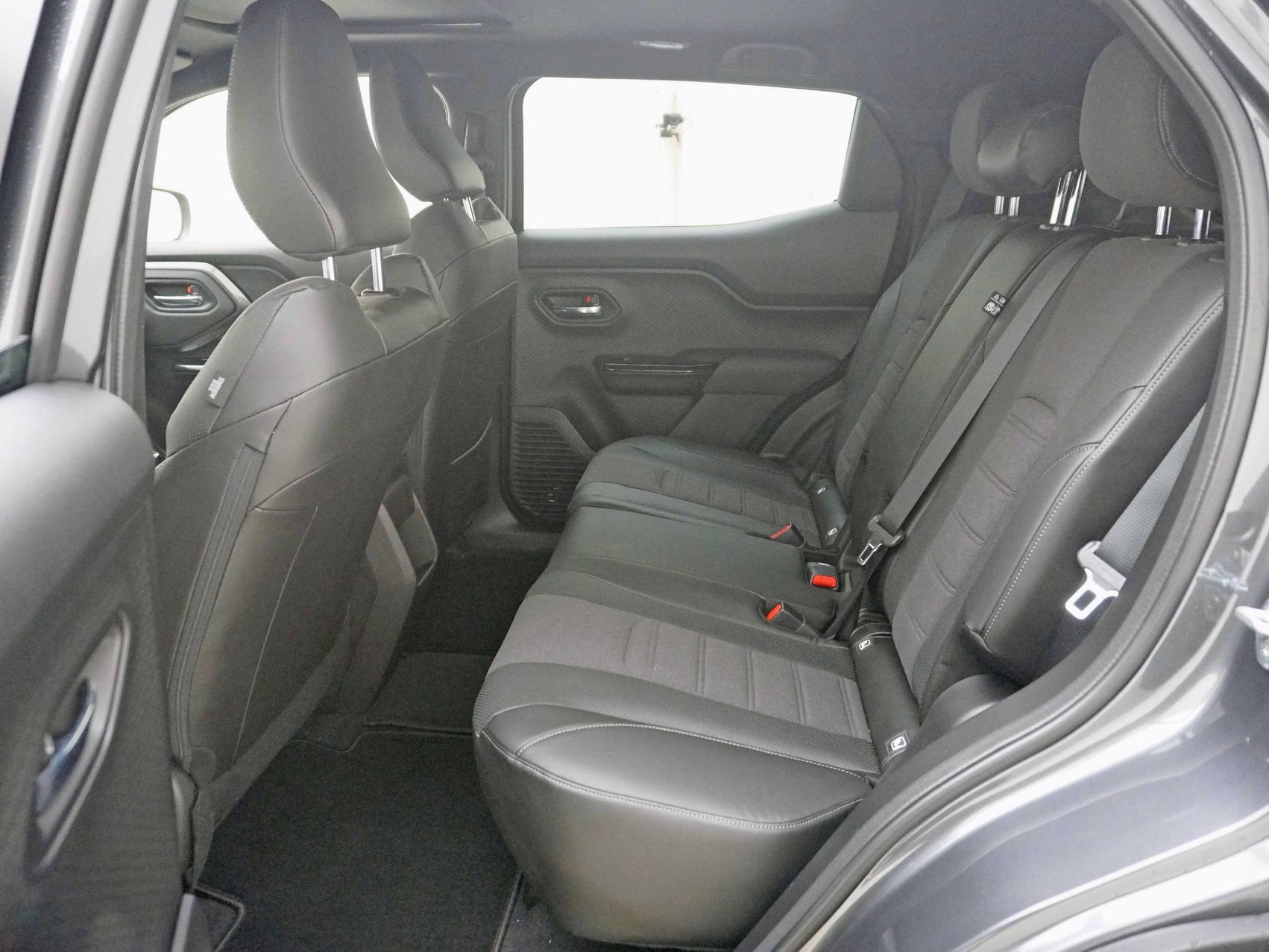 SUZUKI e Vitara Compact Top 4×4