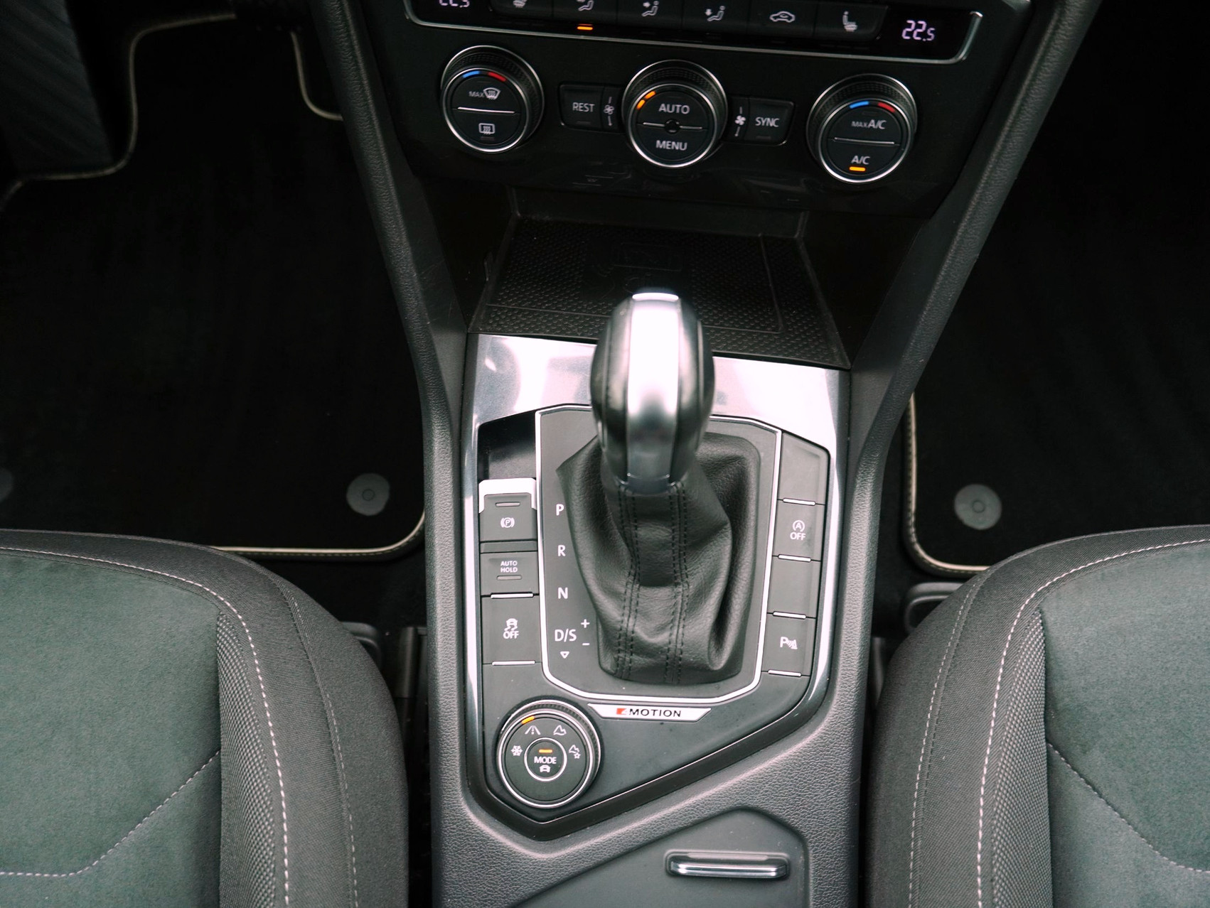 VW Tiguan 2.0 TDI DSG R-Line 4Motion