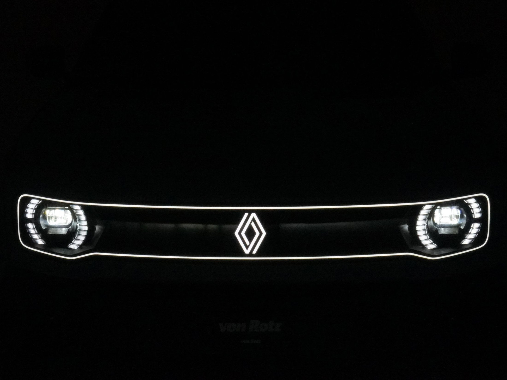 RENAULT R4 E-Tech Comfort Range techno