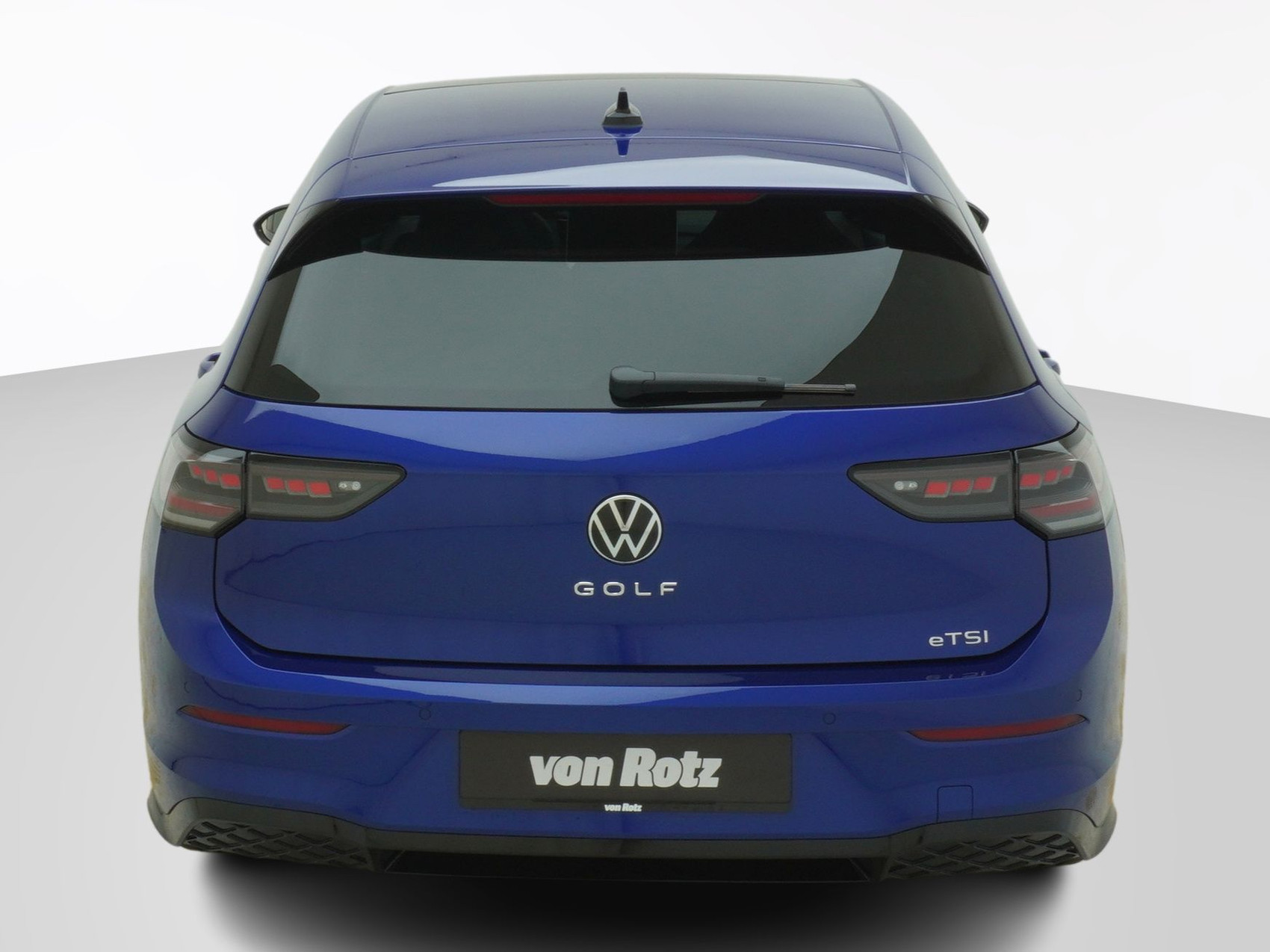 VW Golf VIII 1.5 eTSI R-Line DSG