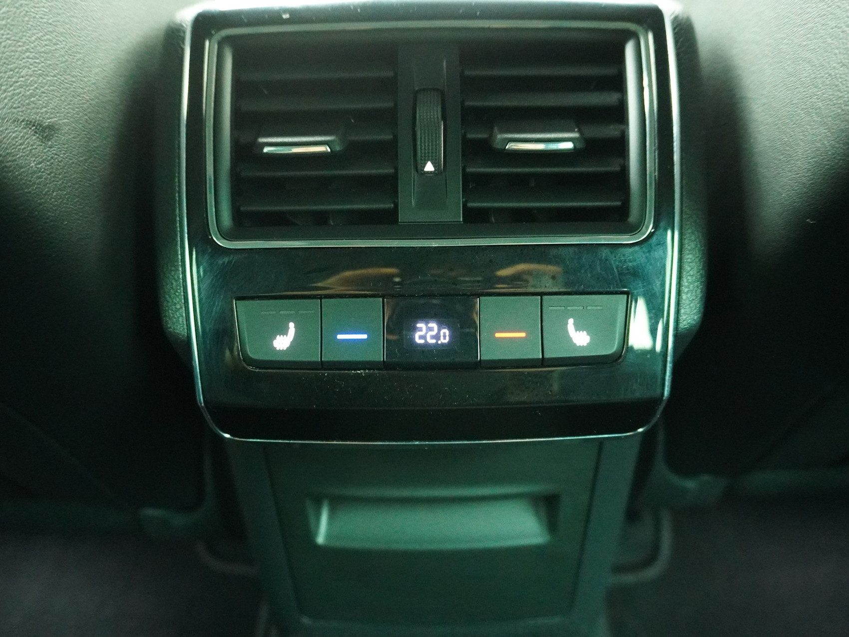 SKODA Superb Combi 2.0 TDI DSG Sport Line 4×4