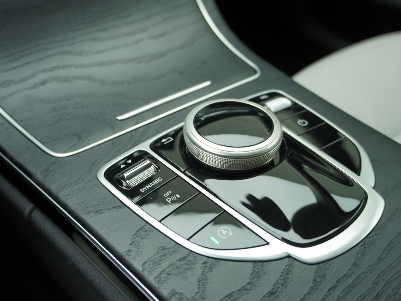 MERCEDES-BENZ C-Klasse C 250 d Swiss Star Exclusiv 4matic Kombi