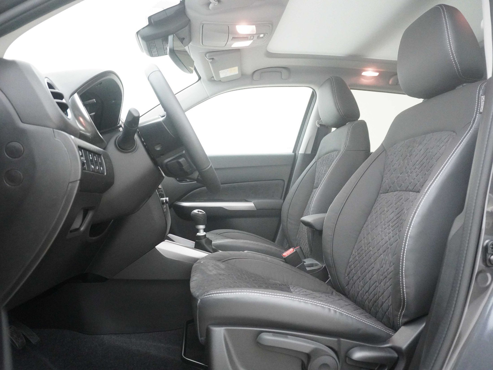 SUZUKI Vitara 1.4 T Compact Top Hybrid 4×4