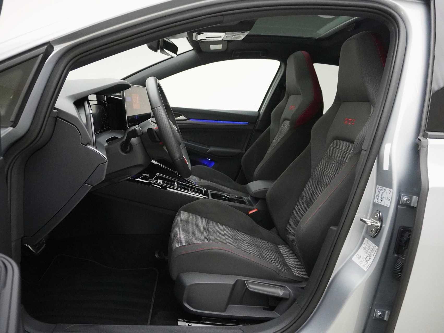 VW Golf 8.5 2.0 TSI DSG GTI Black Style (2025) ** Harman/Kardon / Head-Up / Panoramadach **