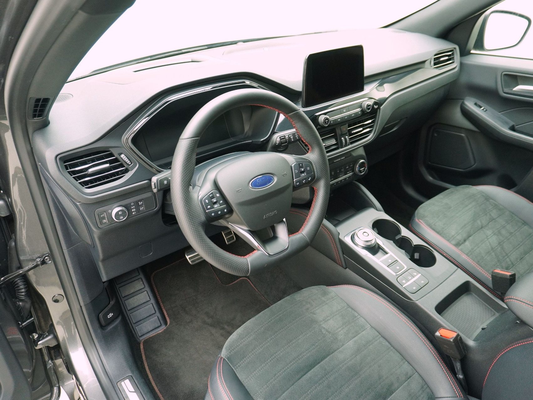 FORD Kuga 2.5 Plug-in Hybrid ST-Line X 2WD