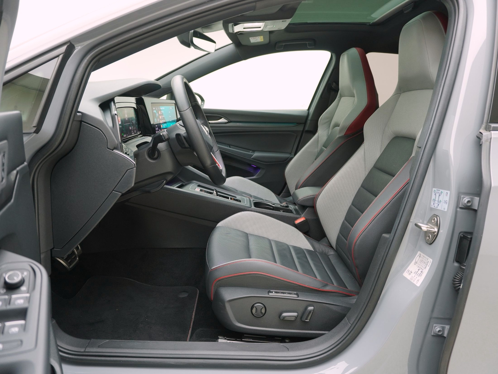 VW Golf 8 2.0 TSI DSG GTI