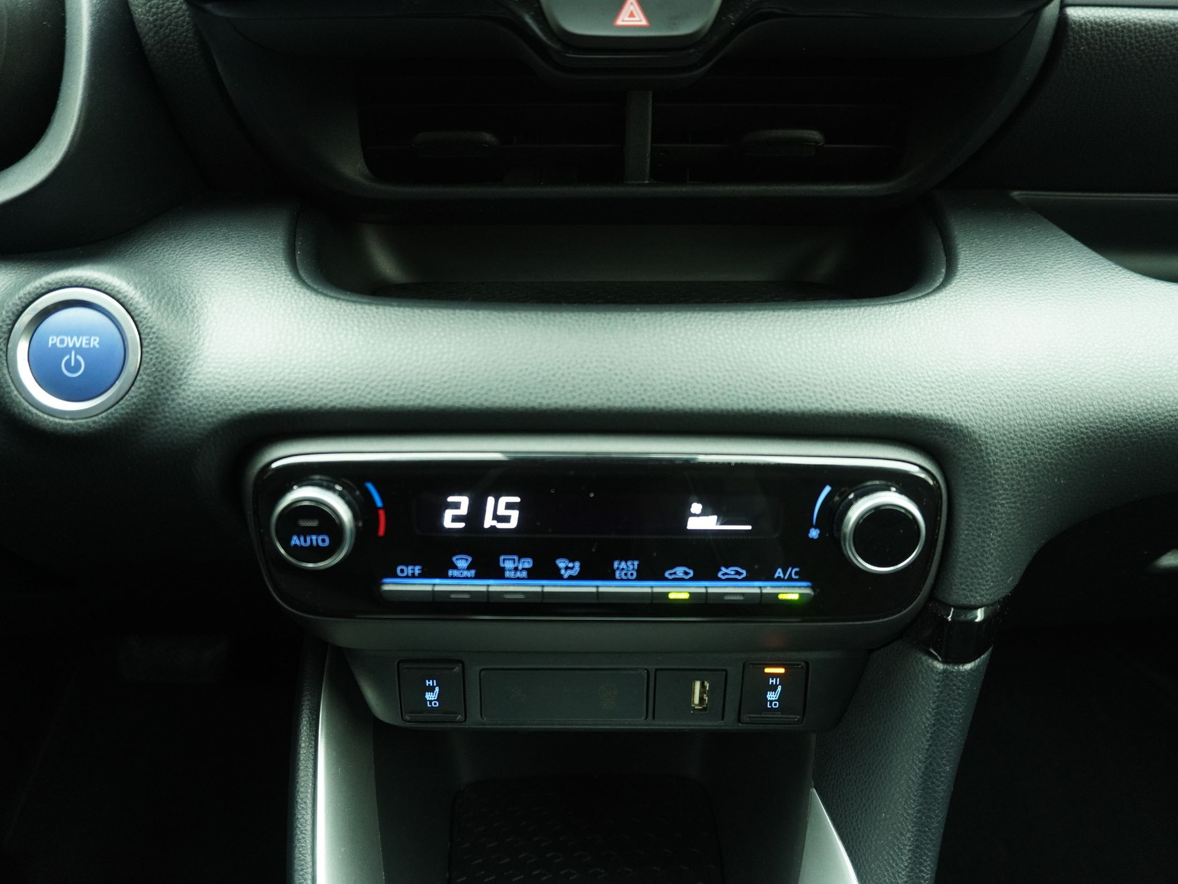 TOYOTA Yaris 1.5 VVT-i HSD Trend