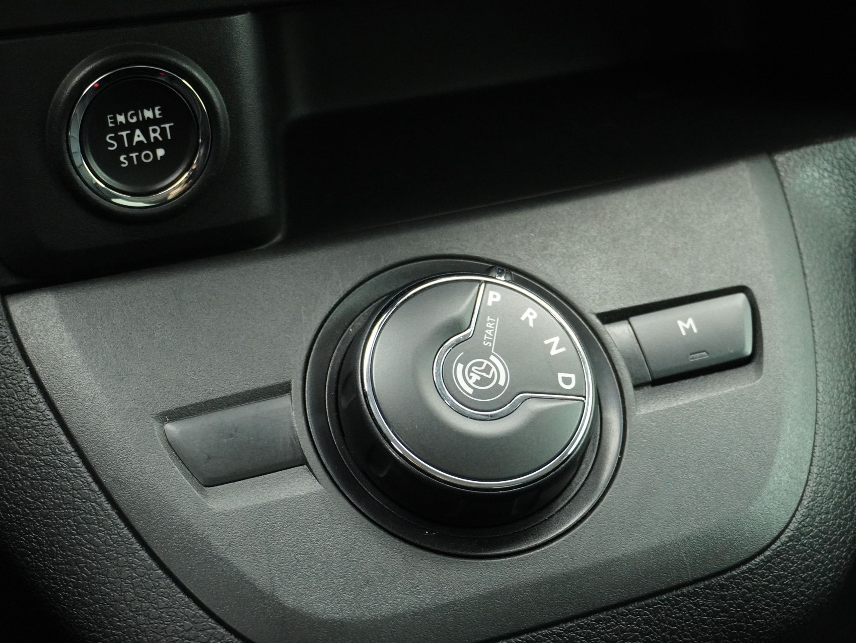 PEUGEOT Traveller Standard 2.0 BlueHDi Allure