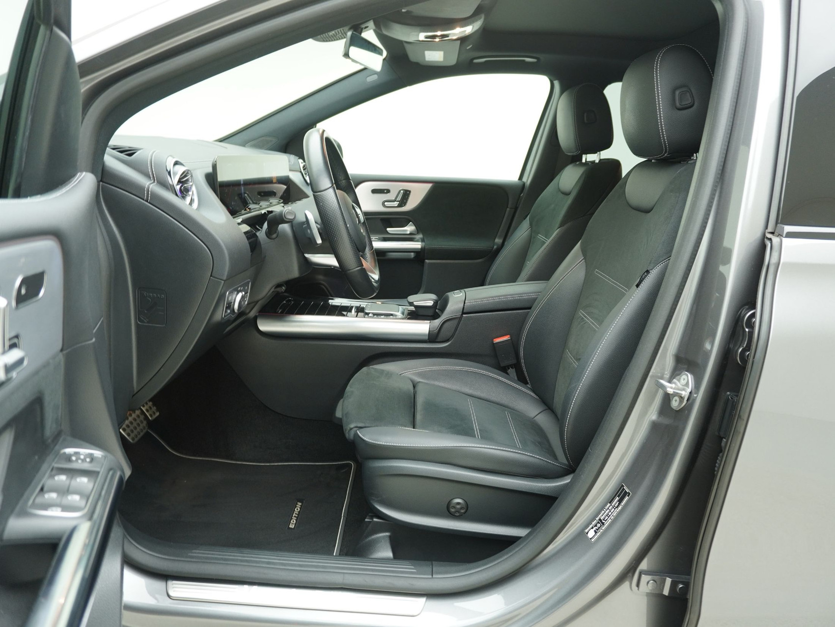 MERCEDES-BENZ B-Klasse B 250 AMG Line 4matic